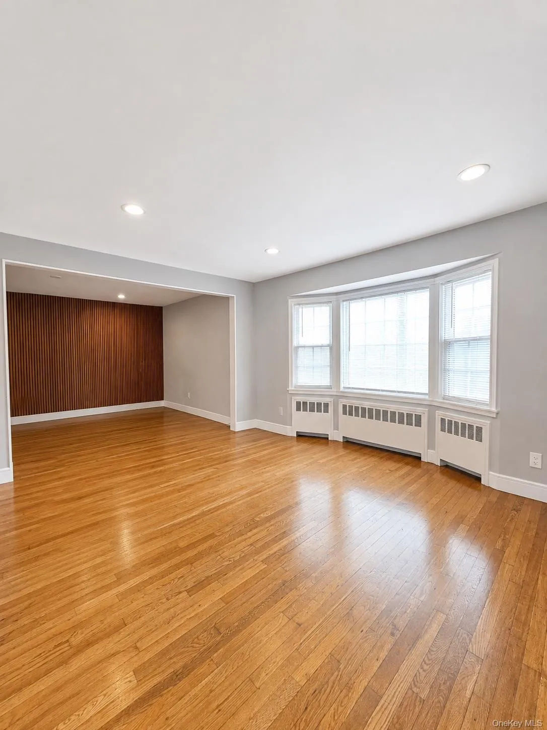 1 Iroquois Street, Oyster Bay, NY, 4 Bedrooms Bedrooms, 10 Rooms Rooms,2 BathroomsBathrooms,Residential Lease,For Rent,Iroquois,0,1045804 1 Iroquois Street, Oyster Bay, NY, 4 Bedrooms Bedrooms, 10 Rooms Rooms,2 BathroomsBathrooms,Residential Lease,For Rent,Iroquois,0,1045804