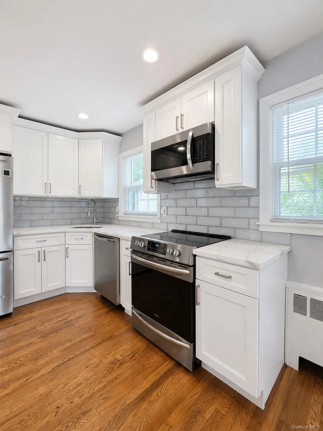 1 Iroquois Street, Oyster Bay, NY, 4 Bedrooms Bedrooms, 10 Rooms Rooms,2 BathroomsBathrooms,Residential Lease,For Rent,Iroquois,0,1045804 1 Iroquois Street, Oyster Bay, NY, 4 Bedrooms Bedrooms, 10 Rooms Rooms,2 BathroomsBathrooms,Residential Lease,For Rent,Iroquois,0,1045804