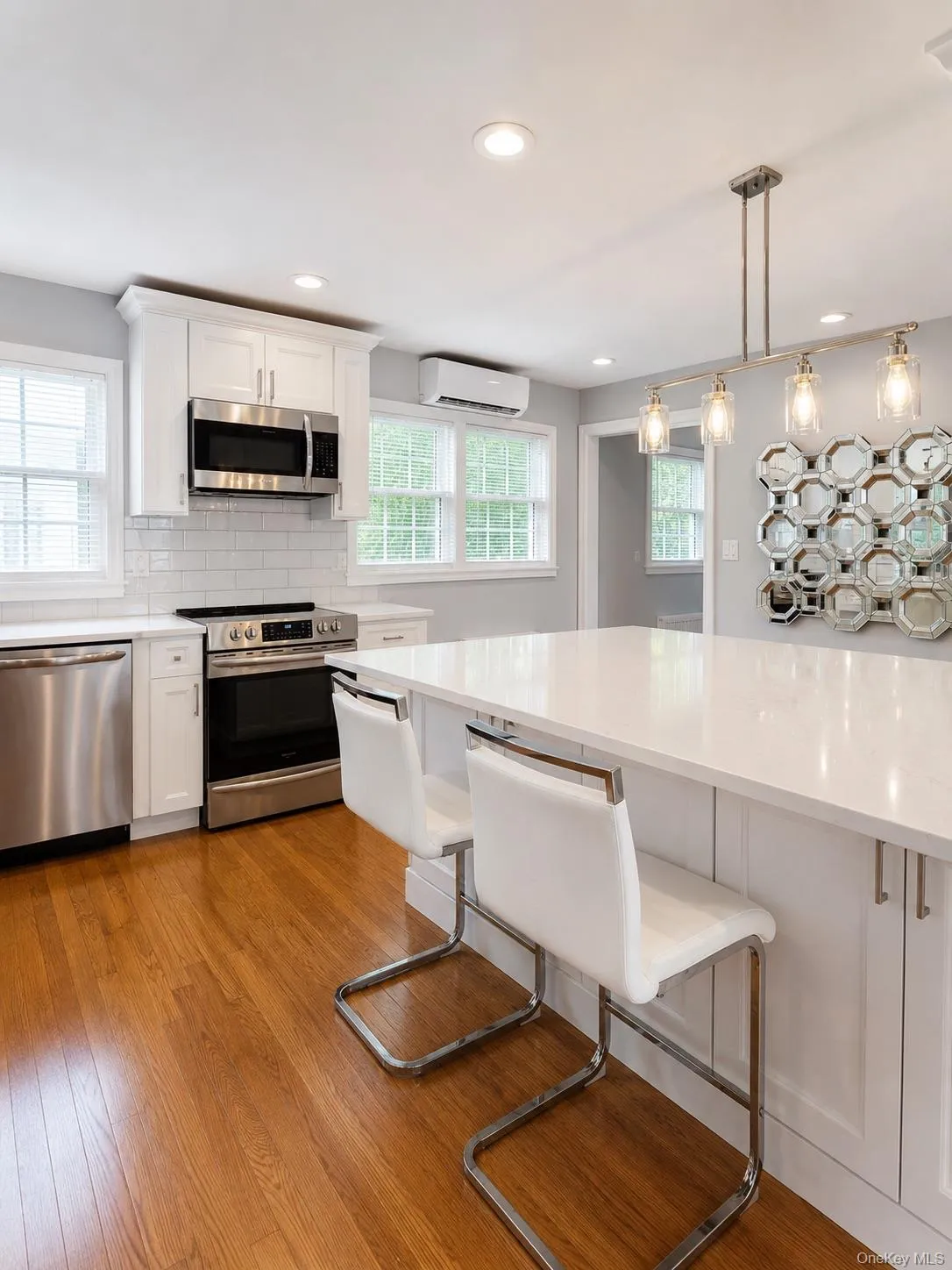 1 Iroquois Street, Oyster Bay, NY, 4 Bedrooms Bedrooms, 10 Rooms Rooms,2 BathroomsBathrooms,Residential Lease,For Rent,Iroquois,0,1045804 1 Iroquois Street, Oyster Bay, NY, 4 Bedrooms Bedrooms, 10 Rooms Rooms,2 BathroomsBathrooms,Residential Lease,For Rent,Iroquois,0,1045804