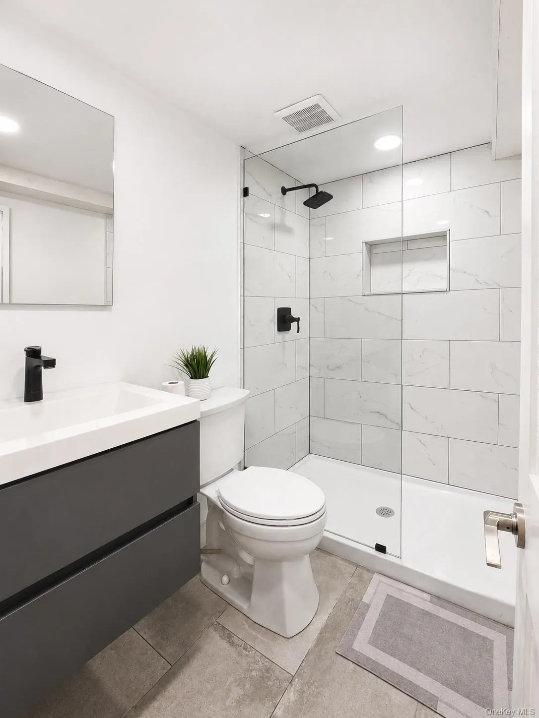 1 Iroquois Street, Oyster Bay, NY, 4 Bedrooms Bedrooms, 10 Rooms Rooms,2 BathroomsBathrooms,Residential Lease,For Rent,Iroquois,0,1045804 1 Iroquois Street, Oyster Bay, NY, 4 Bedrooms Bedrooms, 10 Rooms Rooms,2 BathroomsBathrooms,Residential Lease,For Rent,Iroquois,0,1045804