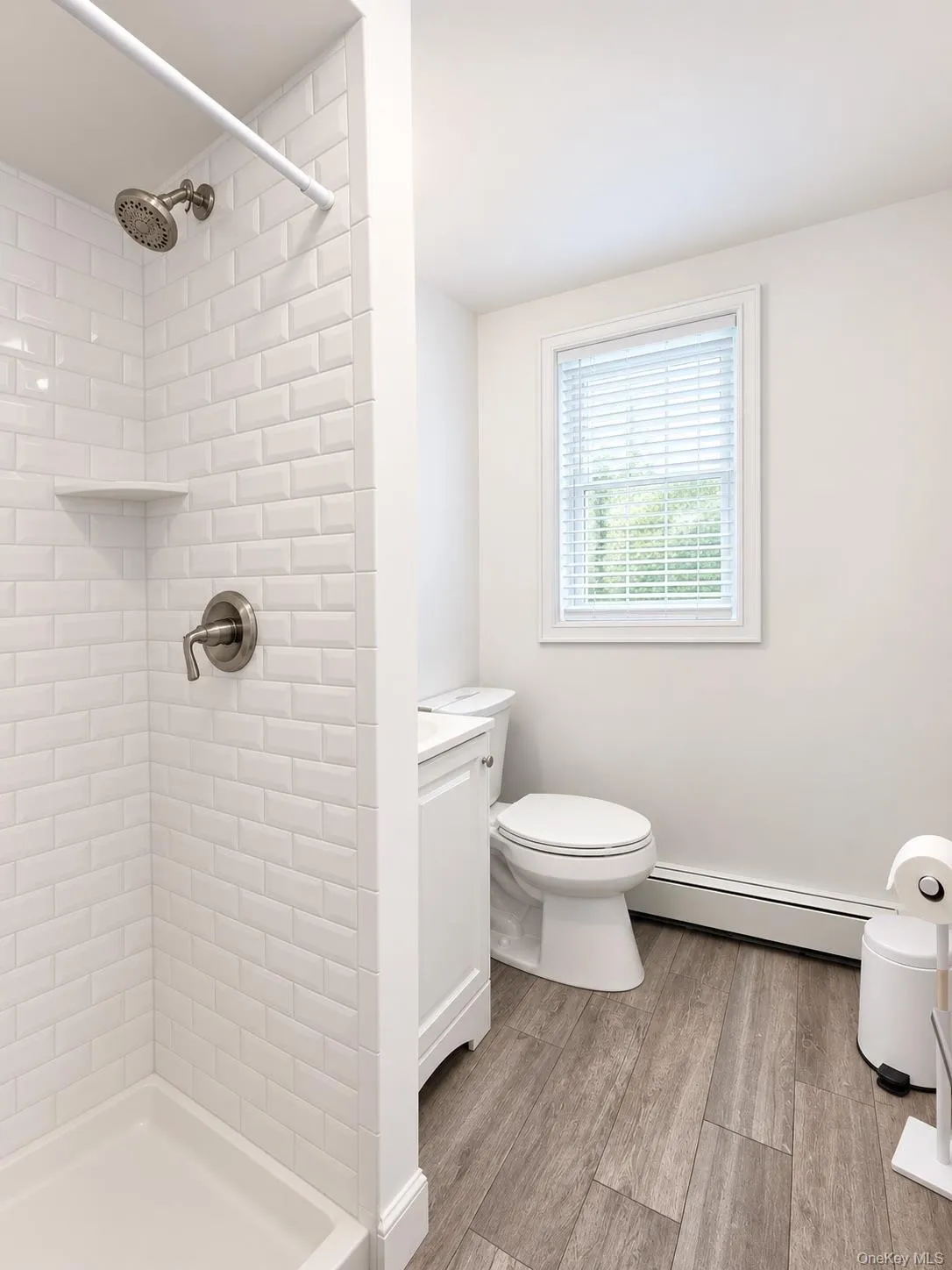 1 Iroquois Street, Oyster Bay, NY, 4 Bedrooms Bedrooms, 10 Rooms Rooms,2 BathroomsBathrooms,Residential Lease,For Rent,Iroquois,0,1045804 1 Iroquois Street, Oyster Bay, NY, 4 Bedrooms Bedrooms, 10 Rooms Rooms,2 BathroomsBathrooms,Residential Lease,For Rent,Iroquois,0,1045804