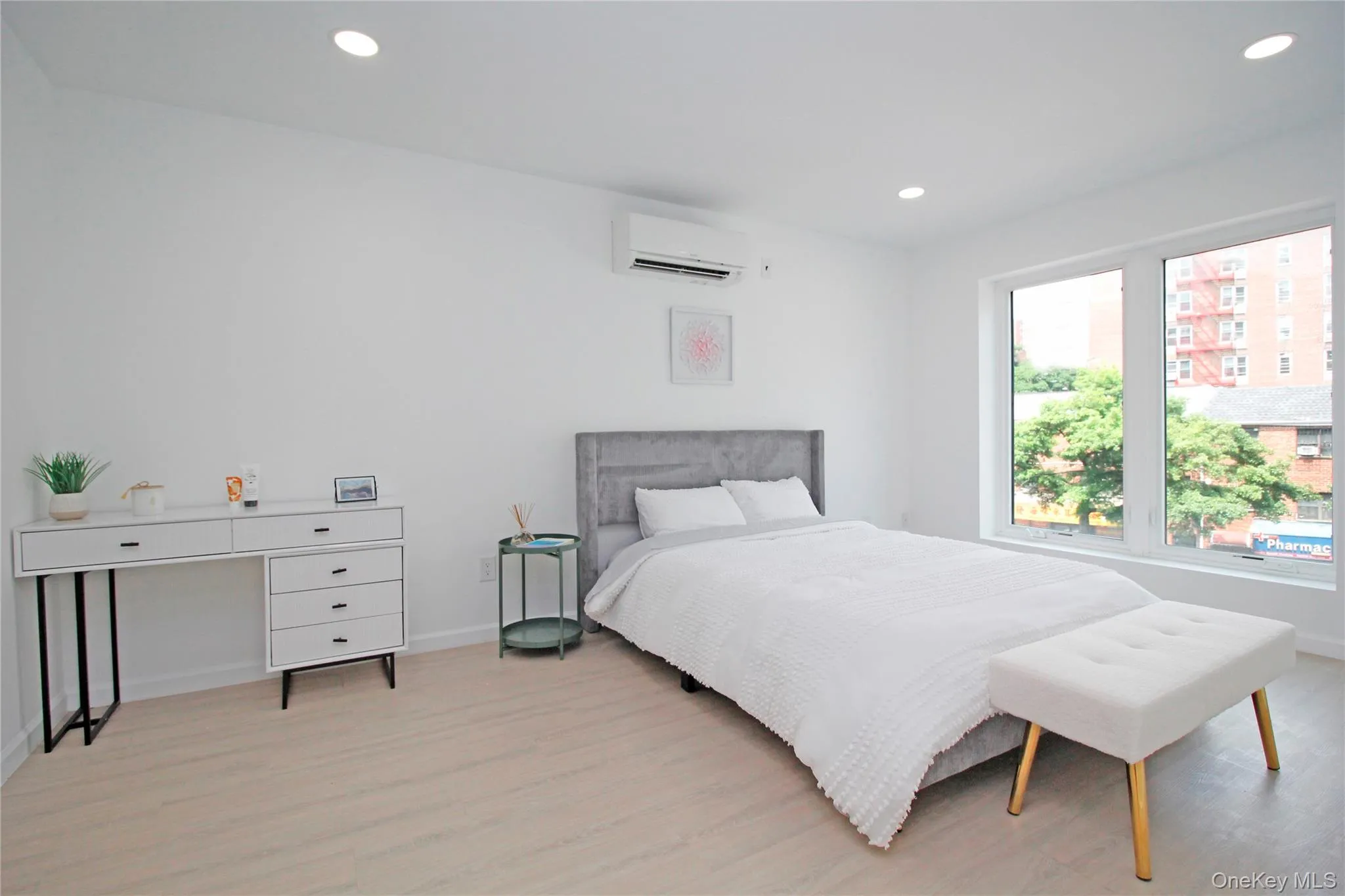 13450 Blossom Avenue, New York, NY, 2 Bedrooms Bedrooms, 5 Rooms Rooms,2 BathroomsBathrooms,Residential,For Rent,Blossom,0,1045817 13450 Blossom Avenue, New York, NY, 2 Bedrooms Bedrooms, 5 Rooms Rooms,2 BathroomsBathrooms,Residential,For Rent,Blossom,0,1045817