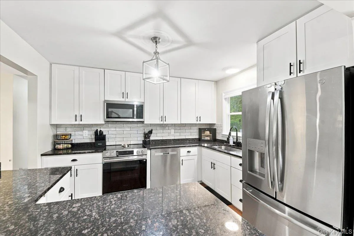 21 Dennis Road, Wappinger, NY, 4 Bedrooms Bedrooms, 9 Rooms Rooms,2 BathroomsBathrooms,Residential,For Rent,Dennis,0,1045818 21 Dennis Road, Wappinger, NY, 4 Bedrooms Bedrooms, 9 Rooms Rooms,2 BathroomsBathrooms,Residential,For Rent,Dennis,0,1045818