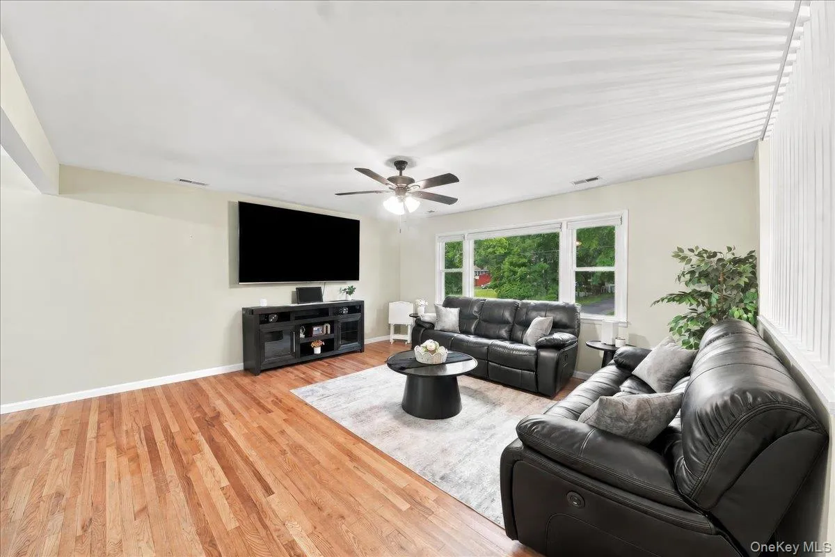 21 Dennis Road, Wappinger, NY, 4 Bedrooms Bedrooms, 9 Rooms Rooms,2 BathroomsBathrooms,Residential,For Rent,Dennis,0,1045818 21 Dennis Road, Wappinger, NY, 4 Bedrooms Bedrooms, 9 Rooms Rooms,2 BathroomsBathrooms,Residential,For Rent,Dennis,0,1045818
