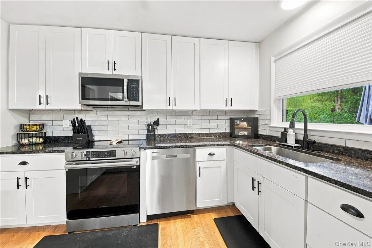 21 Dennis Road, Wappinger, NY, 4 Bedrooms Bedrooms, 9 Rooms Rooms,2 BathroomsBathrooms,Residential,For Rent,Dennis,0,1045818 21 Dennis Road, Wappinger, NY, 4 Bedrooms Bedrooms, 9 Rooms Rooms,2 BathroomsBathrooms,Residential,For Rent,Dennis,0,1045818
