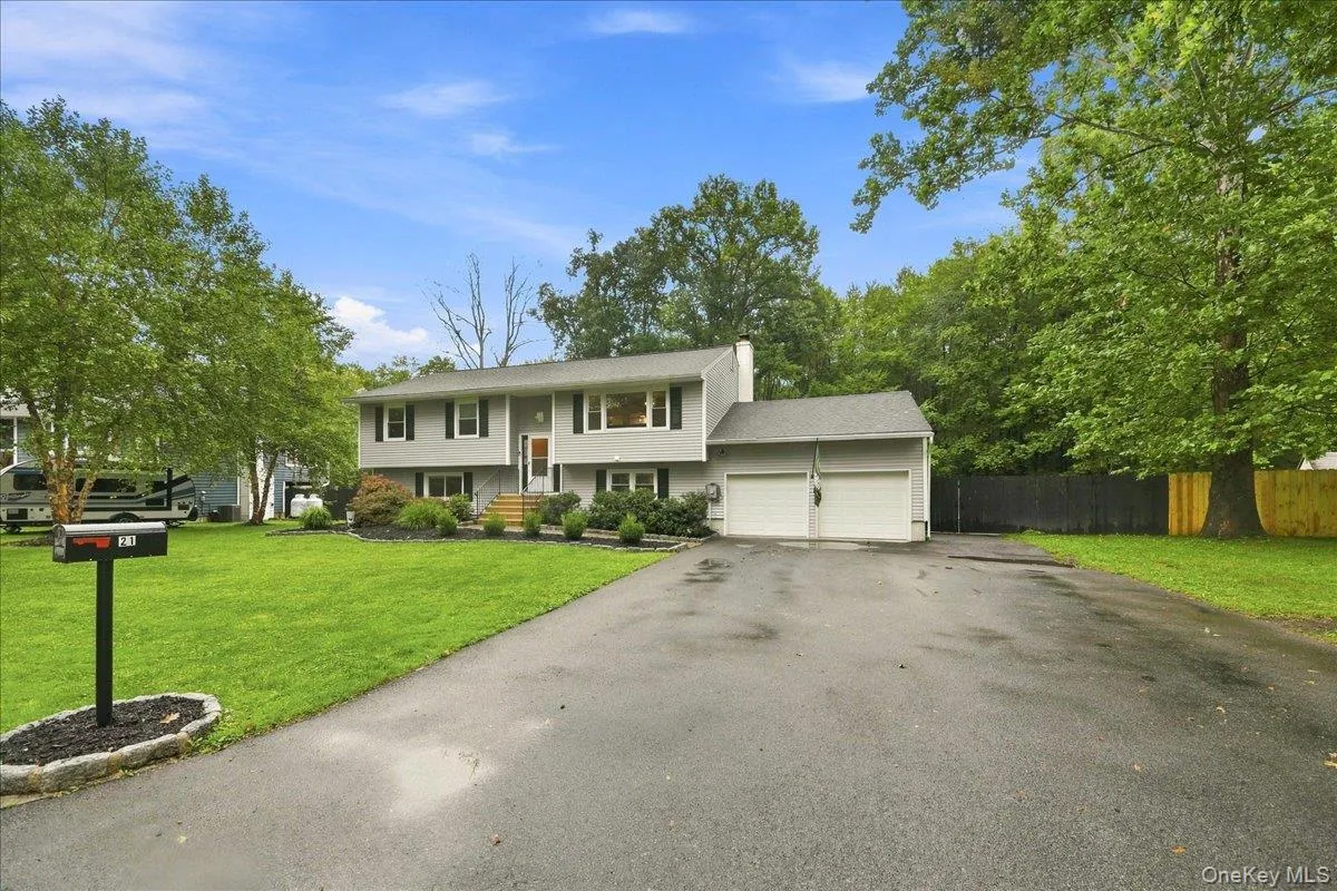 21 Dennis Road, Wappinger, NY, 4 Bedrooms Bedrooms, 9 Rooms Rooms,2 BathroomsBathrooms,Residential,For Rent,Dennis,0,1045818 21 Dennis Road, Wappinger, NY, 4 Bedrooms Bedrooms, 9 Rooms Rooms,2 BathroomsBathrooms,Residential,For Rent,Dennis,0,1045818