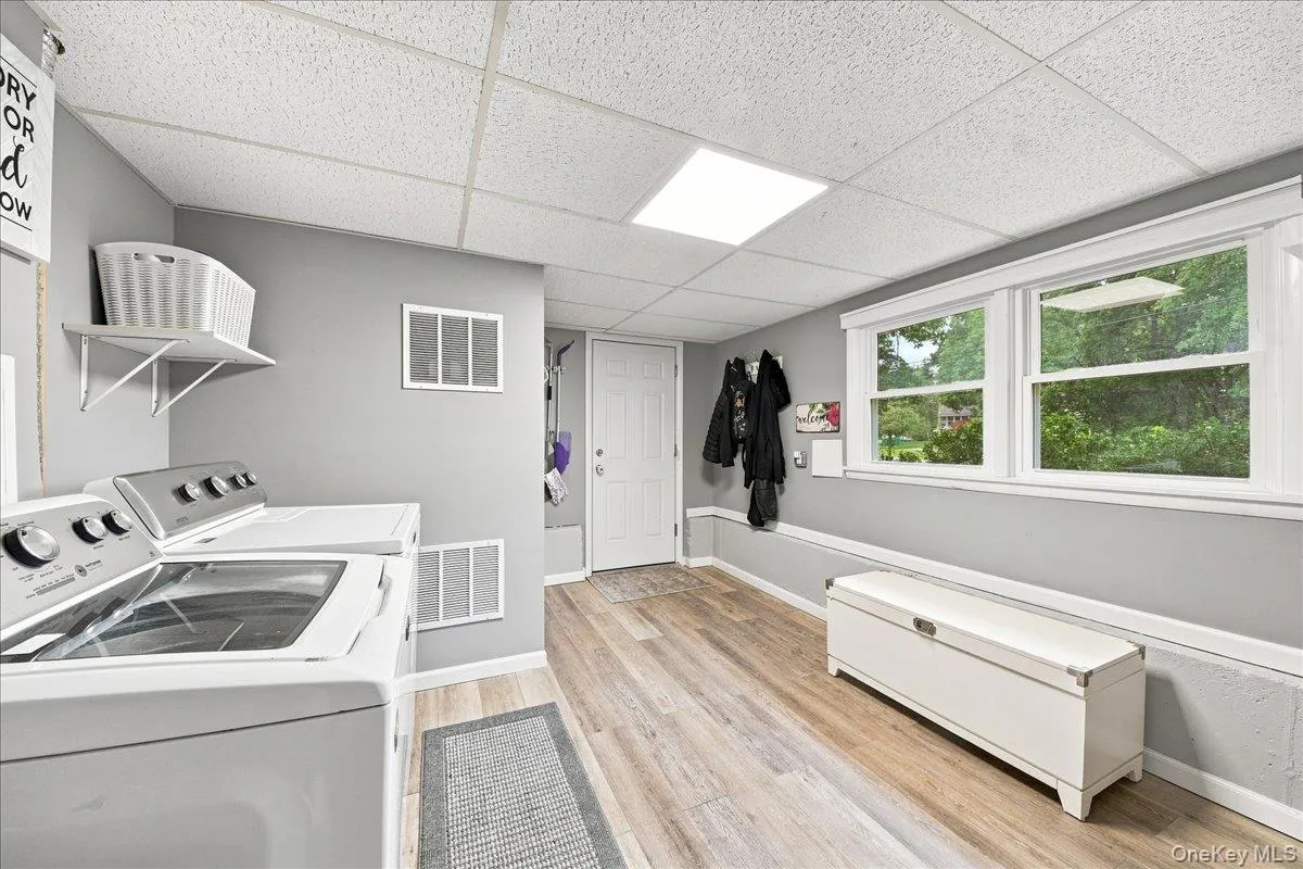 21 Dennis Road, Wappinger, NY, 4 Bedrooms Bedrooms, 9 Rooms Rooms,2 BathroomsBathrooms,Residential,For Rent,Dennis,0,1045818 21 Dennis Road, Wappinger, NY, 4 Bedrooms Bedrooms, 9 Rooms Rooms,2 BathroomsBathrooms,Residential,For Rent,Dennis,0,1045818
