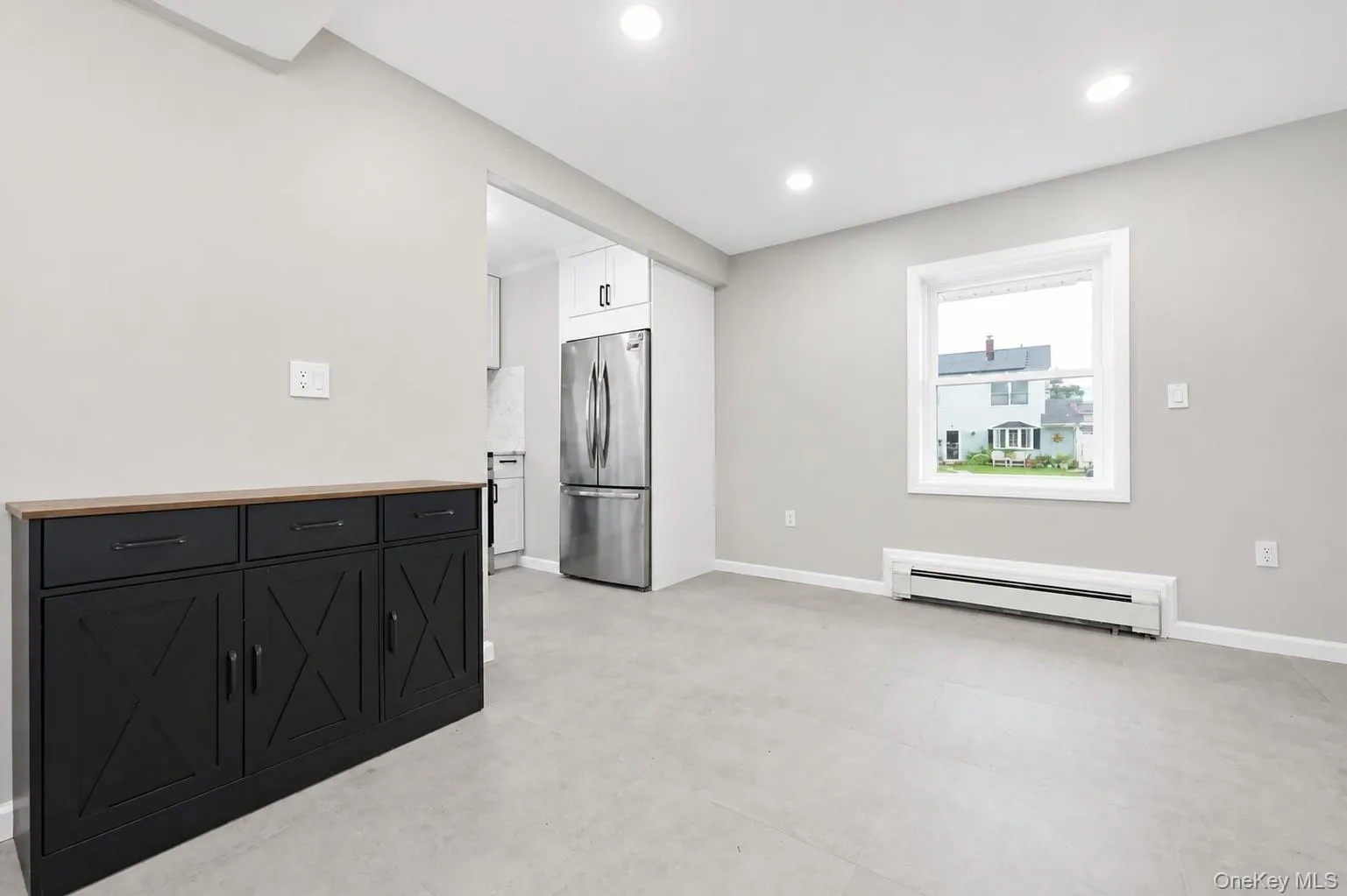 24 Crag Lane, Hempstead, NY, 5 Bedrooms Bedrooms, 8 Rooms Rooms,1 BathroomBathrooms,Residential Lease,For Rent,Crag,0,1045819 24 Crag Lane, Hempstead, NY, 5 Bedrooms Bedrooms, 8 Rooms Rooms,1 BathroomBathrooms,Residential Lease,For Rent,Crag,0,1045819