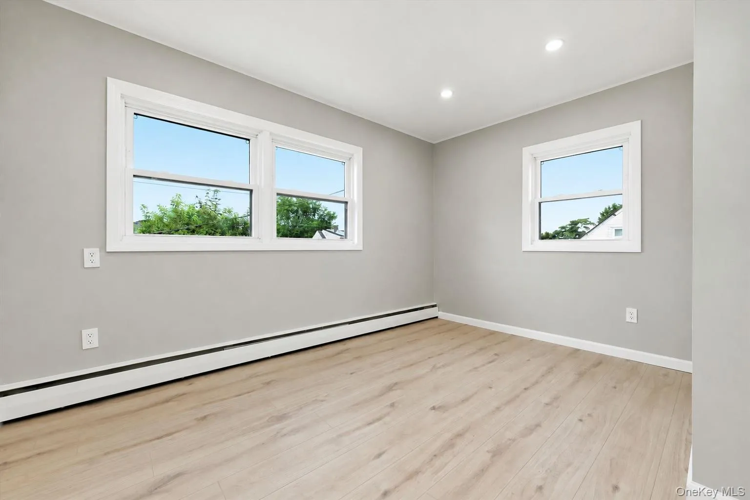 24 Crag Lane, Hempstead, NY, 5 Bedrooms Bedrooms, 8 Rooms Rooms,1 BathroomBathrooms,Residential Lease,For Rent,Crag,0,1045819 24 Crag Lane, Hempstead, NY, 5 Bedrooms Bedrooms, 8 Rooms Rooms,1 BathroomBathrooms,Residential Lease,For Rent,Crag,0,1045819