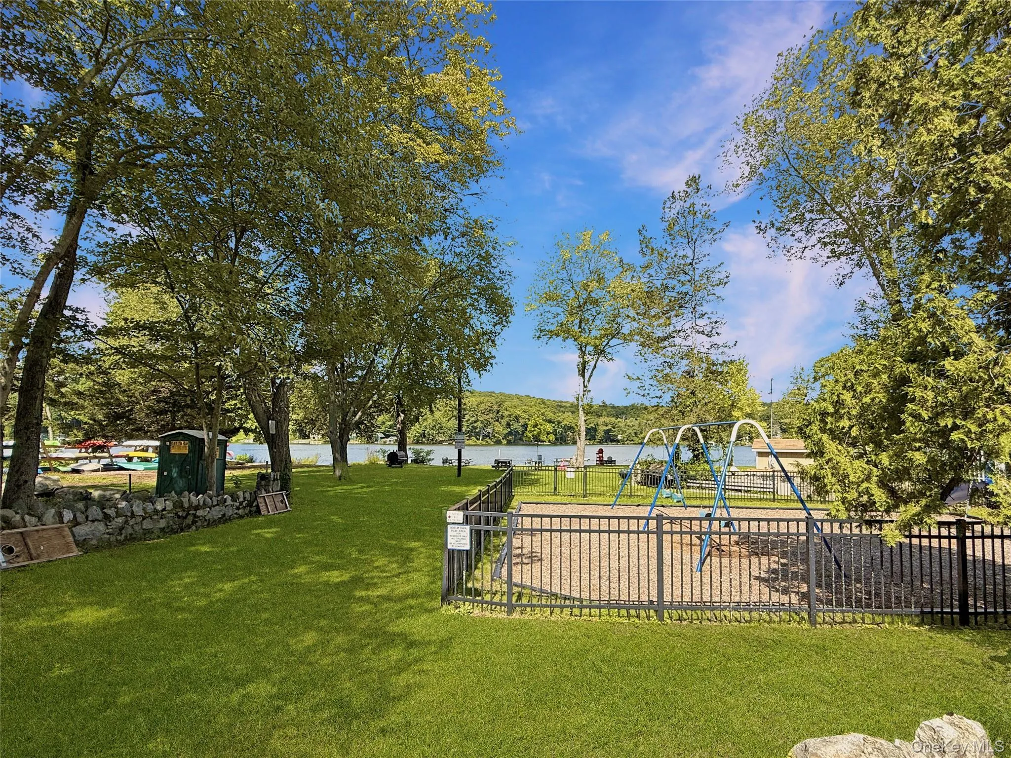 44 Cayuga Road, Putnam Valley, NY, 3 Bedrooms Bedrooms, 5 Rooms Rooms,1 BathroomBathrooms,Residential,For Rent,Cayuga,0,1045821 44 Cayuga Road, Putnam Valley, NY, 3 Bedrooms Bedrooms, 5 Rooms Rooms,1 BathroomBathrooms,Residential,For Rent,Cayuga,0,1045821