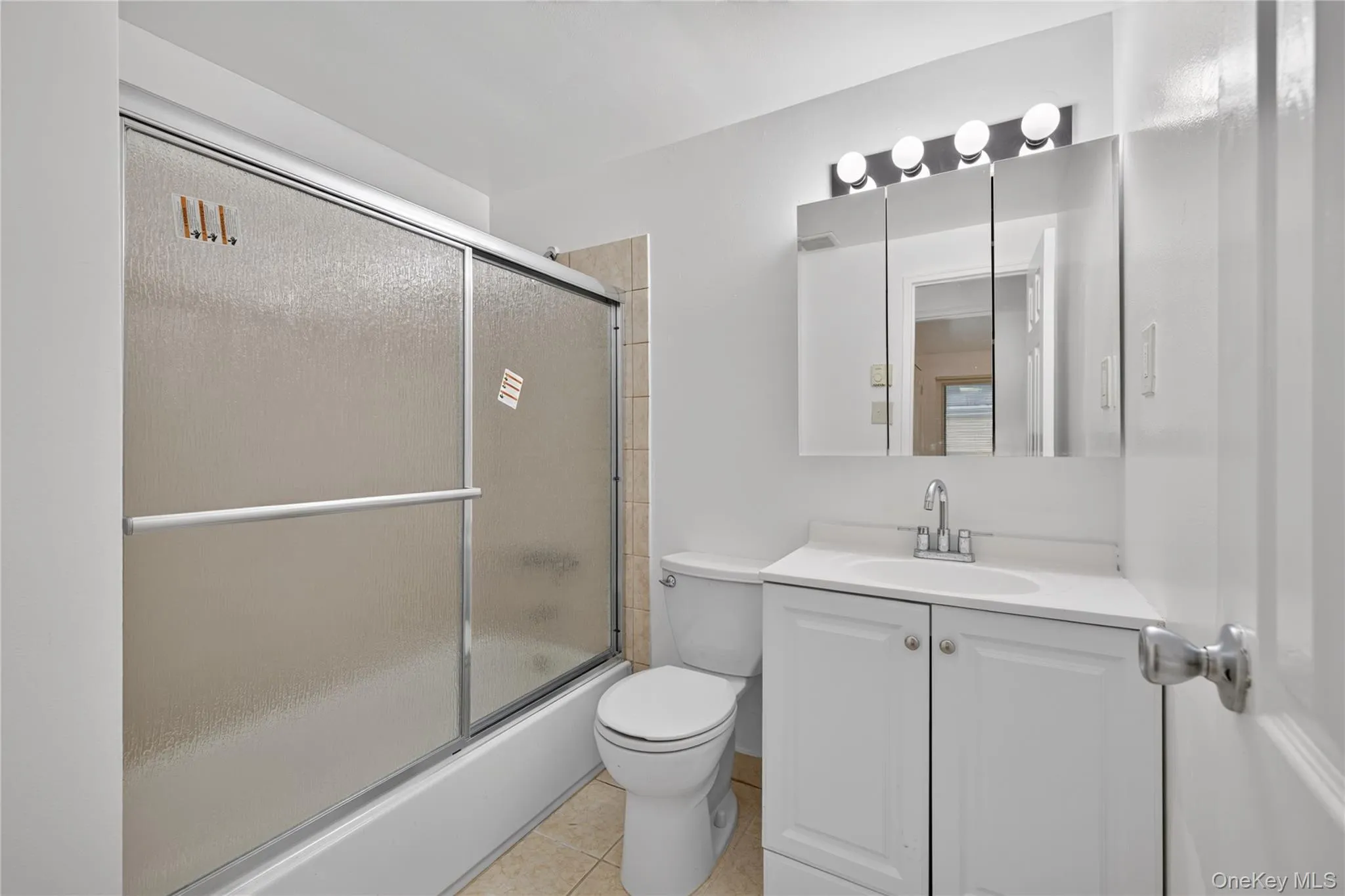 8 Valley Forge Court, Brookhaven, NY, 2 Bedrooms Bedrooms, 5 Rooms Rooms,1 BathroomBathrooms,Residential,For Rent,Valley Forge,0,1045822 8 Valley Forge Court, Brookhaven, NY, 2 Bedrooms Bedrooms, 5 Rooms Rooms,1 BathroomBathrooms,Residential,For Rent,Valley Forge,0,1045822