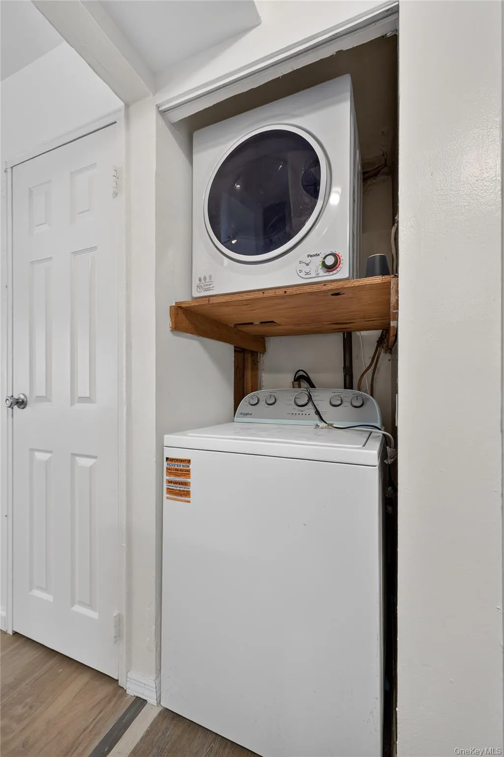 8 Valley Forge Court, Brookhaven, NY, 2 Bedrooms Bedrooms, 5 Rooms Rooms,1 BathroomBathrooms,Residential,For Rent,Valley Forge,0,1045822 8 Valley Forge Court, Brookhaven, NY, 2 Bedrooms Bedrooms, 5 Rooms Rooms,1 BathroomBathrooms,Residential,For Rent,Valley Forge,0,1045822