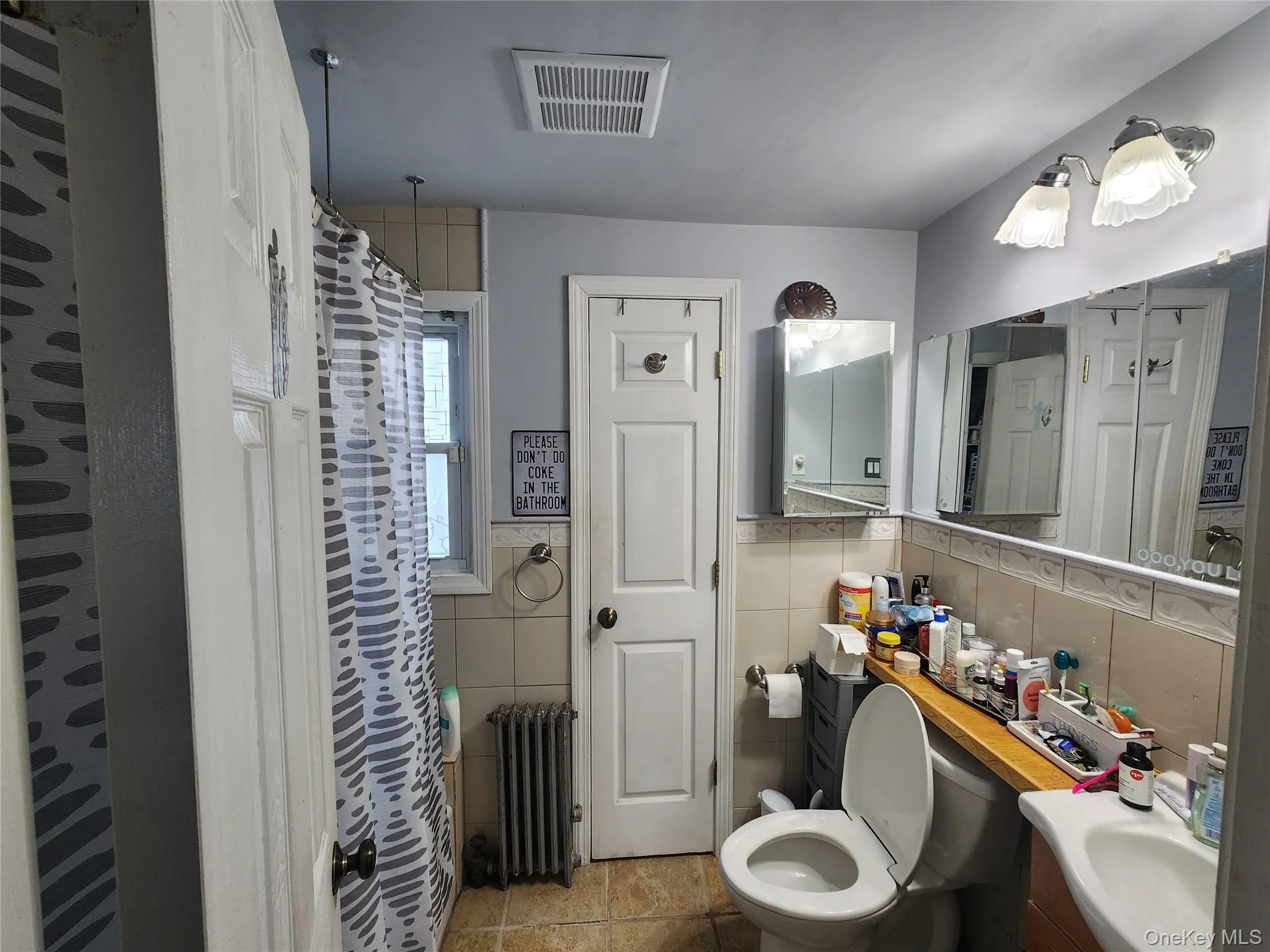 5 Konig Court, Hempstead, NY, 2 Bedrooms Bedrooms, 7 Rooms Rooms,2 BathroomsBathrooms,Residential,For Rent,Konig,0,1045823 5 Konig Court, Hempstead, NY, 2 Bedrooms Bedrooms, 7 Rooms Rooms,2 BathroomsBathrooms,Residential,For Rent,Konig,0,1045823