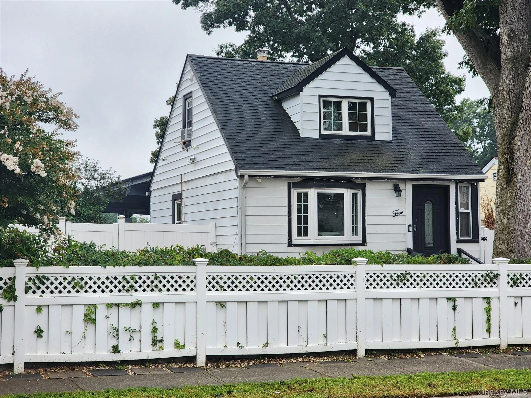 5 Konig Court, Hempstead, NY, 2 Bedrooms Bedrooms, 7 Rooms Rooms,2 BathroomsBathrooms,Residential,For Rent,Konig,0,1045823 5 Konig Court, Hempstead, NY, 2 Bedrooms Bedrooms, 7 Rooms Rooms,2 BathroomsBathrooms,Residential,For Rent,Konig,0,1045823