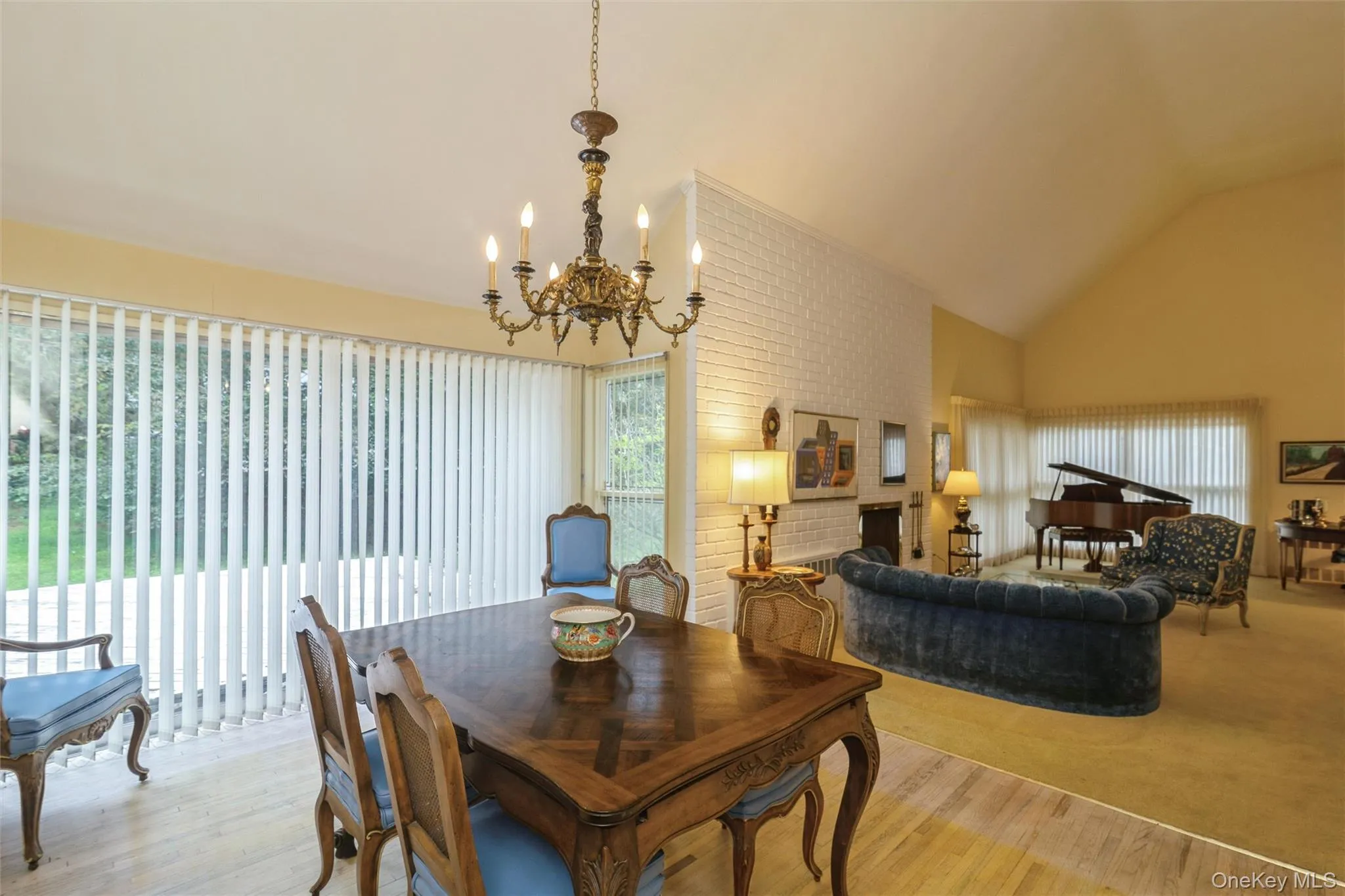 5 Hemlock Drive, North Hempstead, NY, 4 Bedrooms Bedrooms, 9 Rooms Rooms,3 BathroomsBathrooms,Residential,For Rent,Hemlock,0,1045826 5 Hemlock Drive, North Hempstead, NY, 4 Bedrooms Bedrooms, 9 Rooms Rooms,3 BathroomsBathrooms,Residential,For Rent,Hemlock,0,1045826