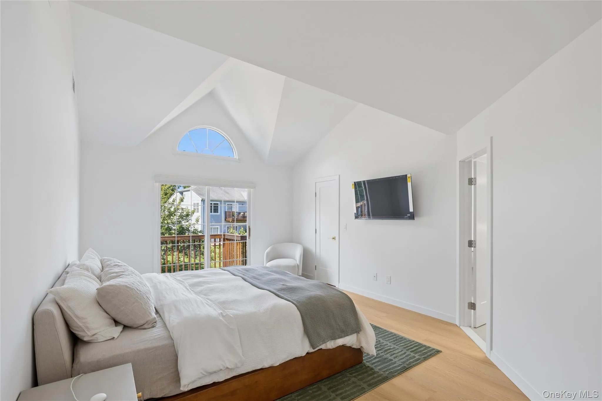 79 Lakebridge Drive, Smithtown, NY, 2 Bedrooms Bedrooms, 5 Rooms Rooms,2 BathroomsBathrooms,Residential,For Rent,Lakebridge,0,1045827 79 Lakebridge Drive, Smithtown, NY, 2 Bedrooms Bedrooms, 5 Rooms Rooms,2 BathroomsBathrooms,Residential,For Rent,Lakebridge,0,1045827