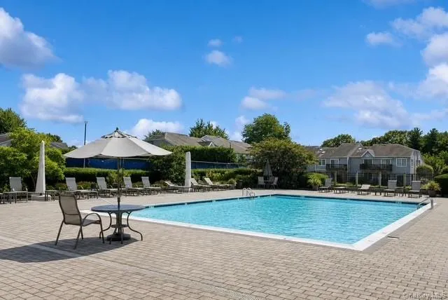 79 Lakebridge Drive, Smithtown, NY, 2 Bedrooms Bedrooms, 5 Rooms Rooms,2 BathroomsBathrooms,Residential,For Rent,Lakebridge,0,1045827 79 Lakebridge Drive, Smithtown, NY, 2 Bedrooms Bedrooms, 5 Rooms Rooms,2 BathroomsBathrooms,Residential,For Rent,Lakebridge,0,1045827