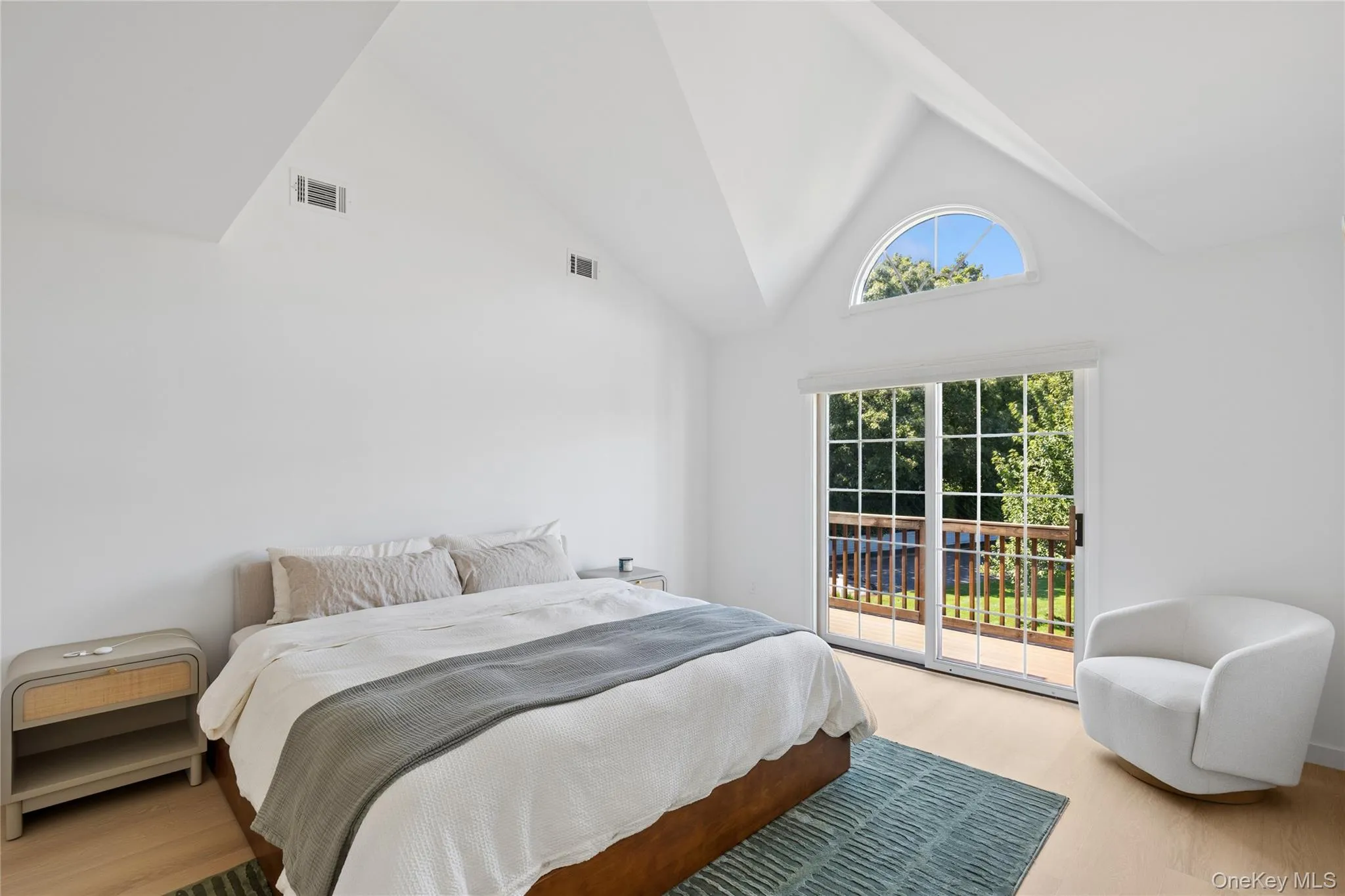 79 Lakebridge Drive, Smithtown, NY, 2 Bedrooms Bedrooms, 5 Rooms Rooms,2 BathroomsBathrooms,Residential,For Rent,Lakebridge,0,1045827 79 Lakebridge Drive, Smithtown, NY, 2 Bedrooms Bedrooms, 5 Rooms Rooms,2 BathroomsBathrooms,Residential,For Rent,Lakebridge,0,1045827