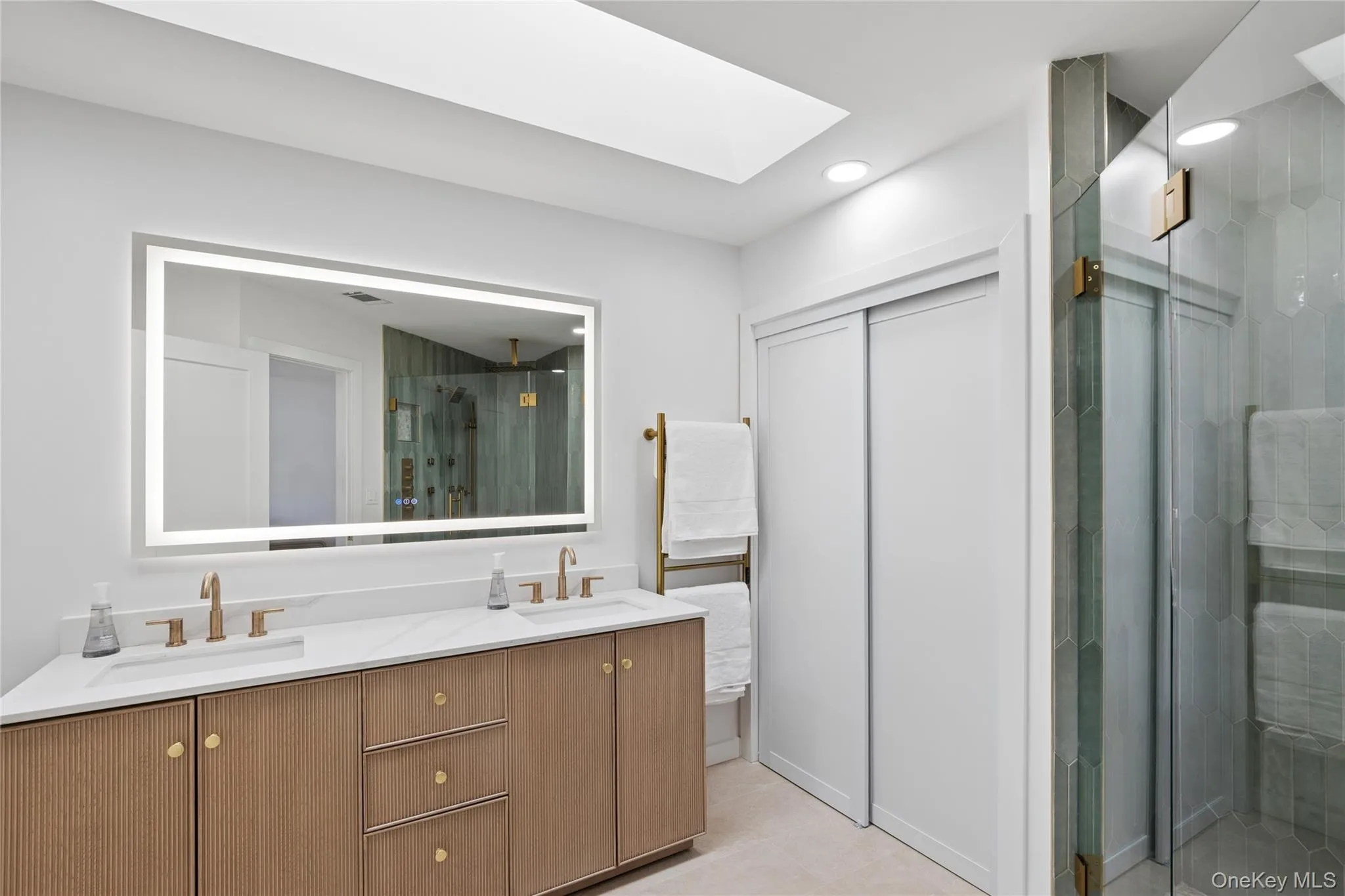 79 Lakebridge Drive, Smithtown, NY, 2 Bedrooms Bedrooms, 5 Rooms Rooms,2 BathroomsBathrooms,Residential,For Rent,Lakebridge,0,1045827 79 Lakebridge Drive, Smithtown, NY, 2 Bedrooms Bedrooms, 5 Rooms Rooms,2 BathroomsBathrooms,Residential,For Rent,Lakebridge,0,1045827