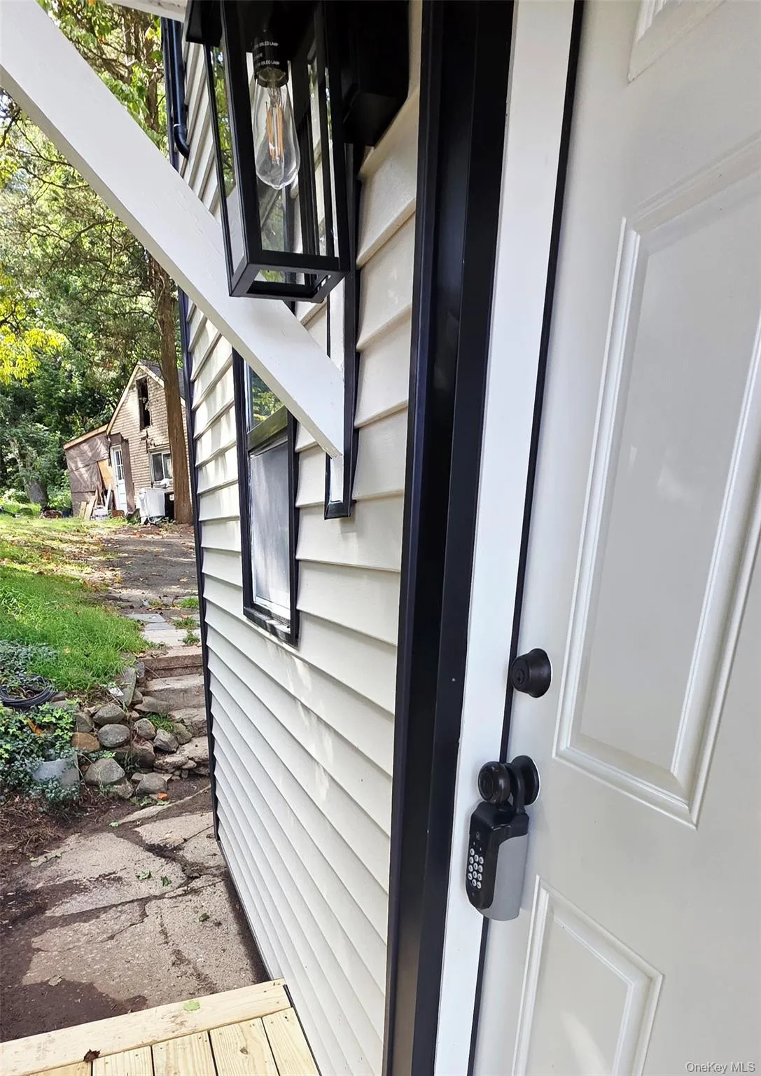 375 Route 304, Clarkstown, NY, 4 Bedrooms Bedrooms, 8 Rooms Rooms,2 BathroomsBathrooms,Residential Lease,For Rent,Route 304,0,1045831 375 Route 304, Clarkstown, NY, 4 Bedrooms Bedrooms, 8 Rooms Rooms,2 BathroomsBathrooms,Residential Lease,For Rent,Route 304,0,1045831