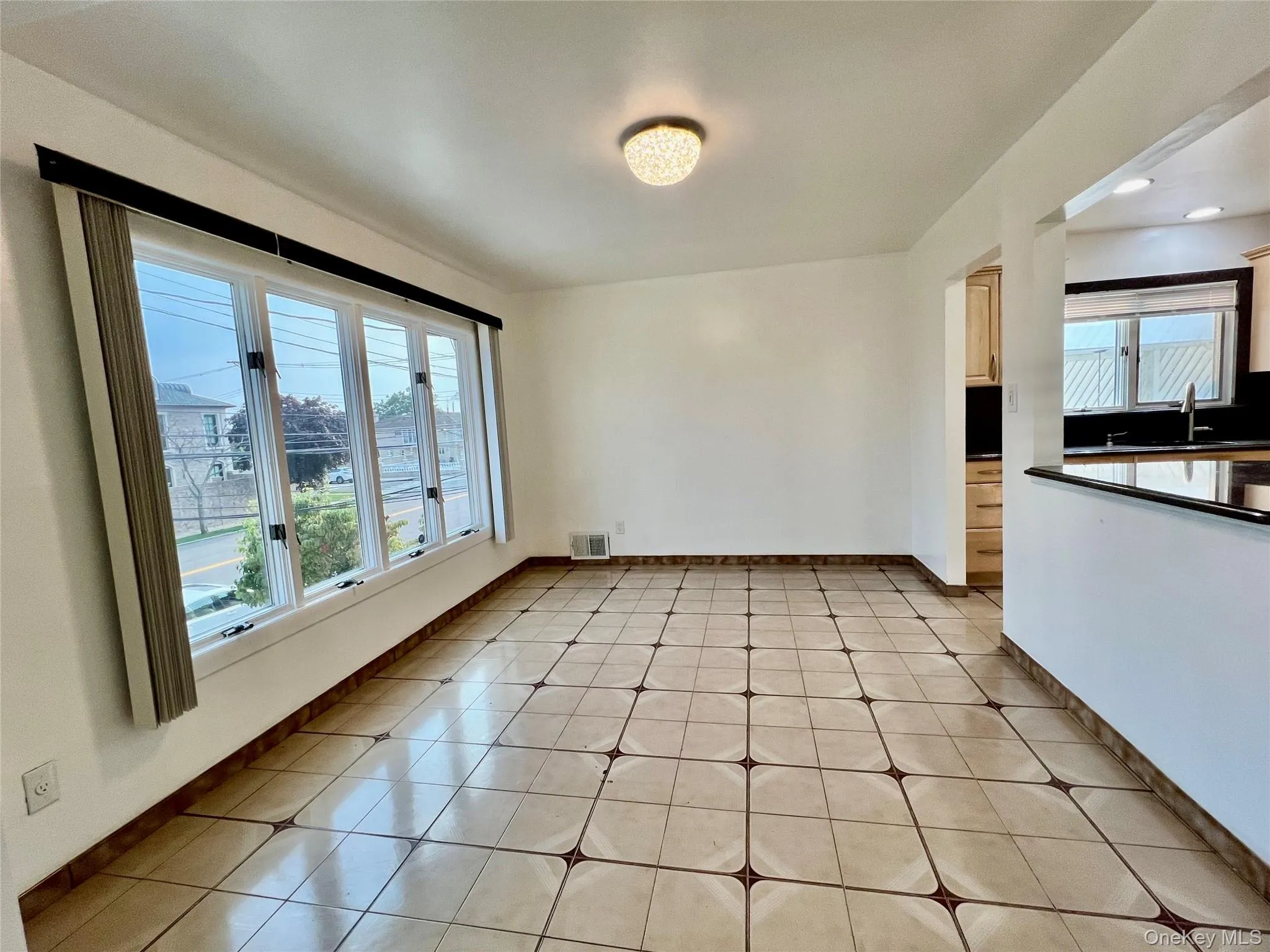 85-11 164th Avenue, New York, NY, 5 Bedrooms Bedrooms, 10 Rooms Rooms,3 BathroomsBathrooms,Residential,For Rent,164th,0,1045832 85-11 164th Avenue, New York, NY, 5 Bedrooms Bedrooms, 10 Rooms Rooms,3 BathroomsBathrooms,Residential,For Rent,164th,0,1045832