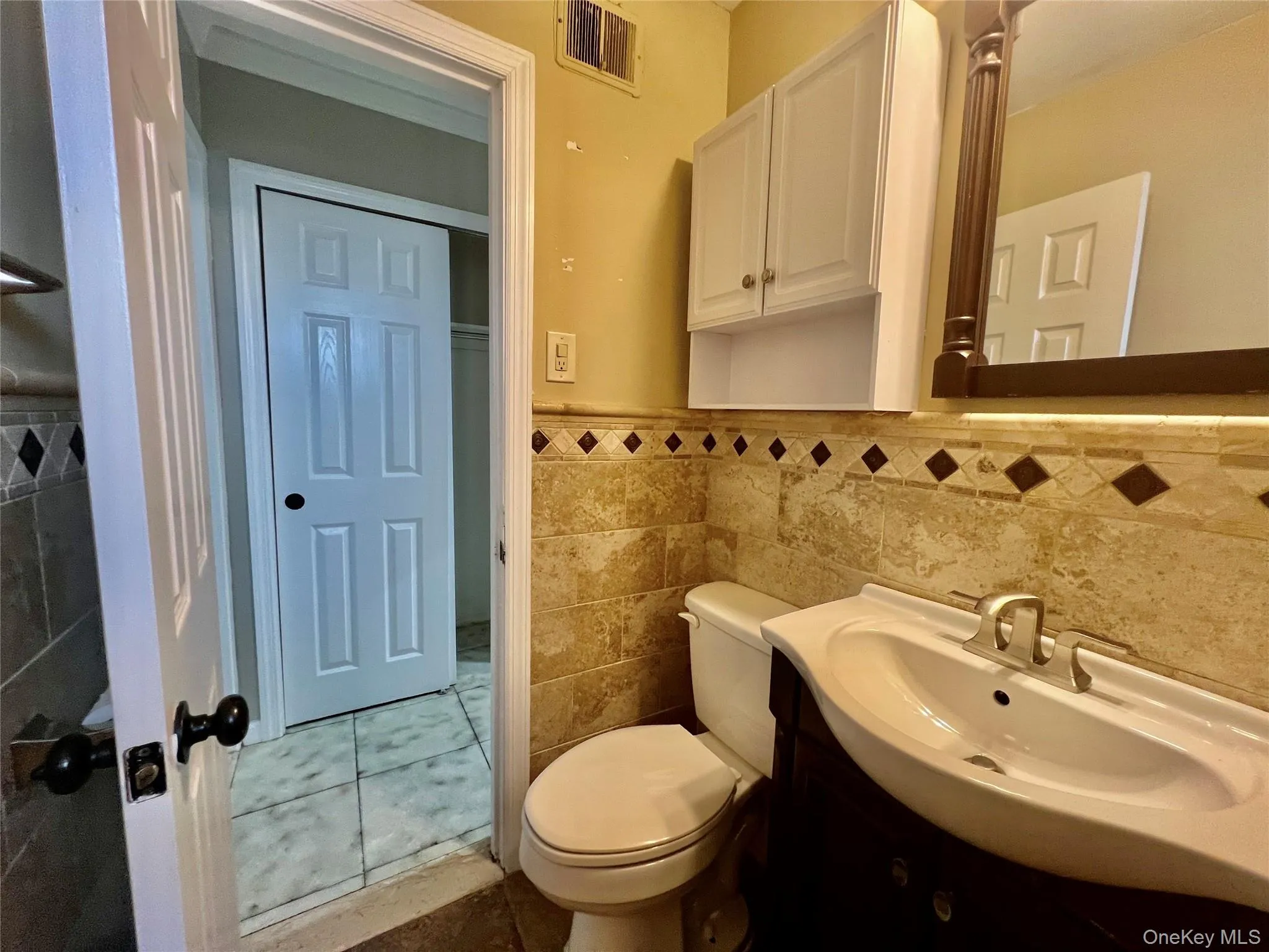85-11 164th Avenue, New York, NY, 5 Bedrooms Bedrooms, 10 Rooms Rooms,3 BathroomsBathrooms,Residential,For Rent,164th,0,1045832 85-11 164th Avenue, New York, NY, 5 Bedrooms Bedrooms, 10 Rooms Rooms,3 BathroomsBathrooms,Residential,For Rent,164th,0,1045832