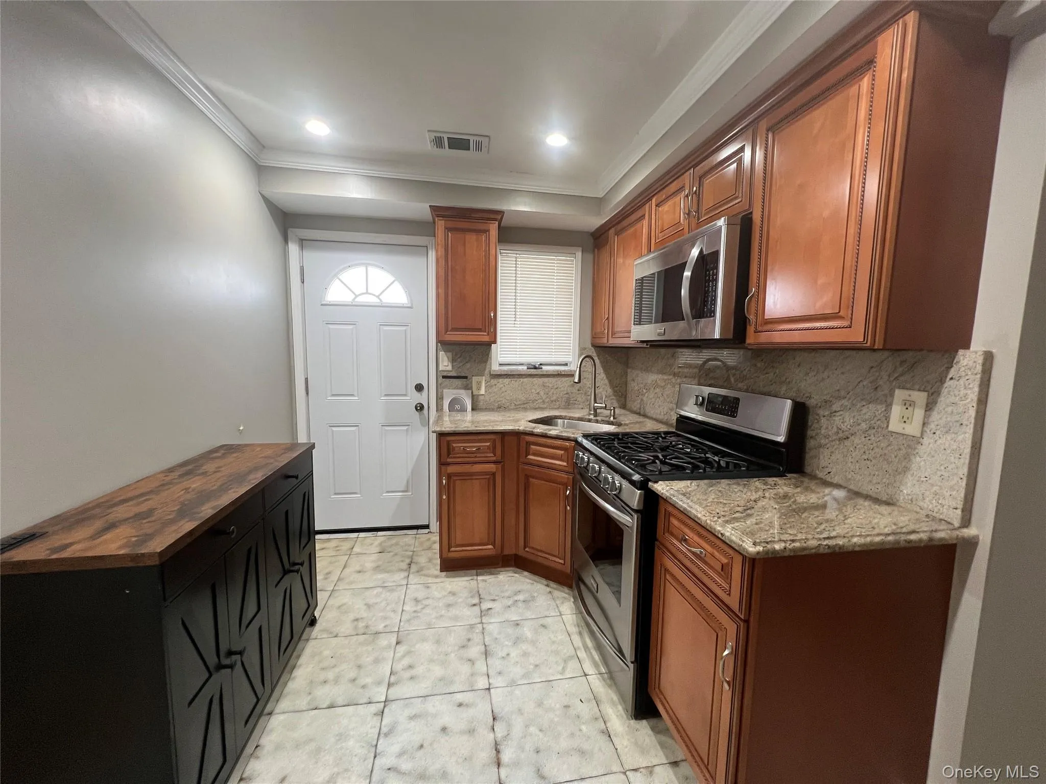 85-11 164th Avenue, New York, NY, 5 Bedrooms Bedrooms, 10 Rooms Rooms,3 BathroomsBathrooms,Residential,For Rent,164th,0,1045832 85-11 164th Avenue, New York, NY, 5 Bedrooms Bedrooms, 10 Rooms Rooms,3 BathroomsBathrooms,Residential,For Rent,164th,0,1045832