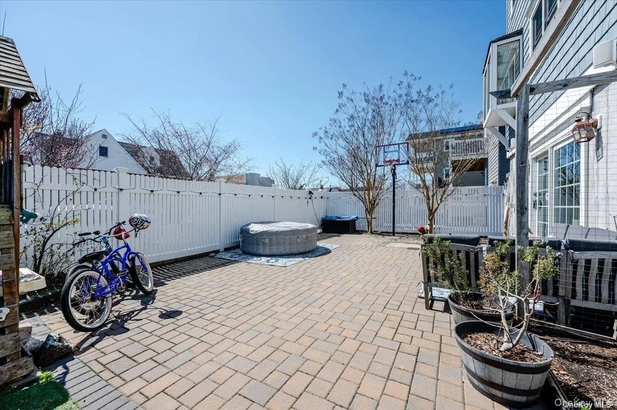 555 Franklin Boulevard, Long Beach, NY, 4 Bedrooms Bedrooms, 8 Rooms Rooms,2 BathroomsBathrooms,Residential Lease,For Rent,Franklin,0,1045835 555 Franklin Boulevard, Long Beach, NY, 4 Bedrooms Bedrooms, 8 Rooms Rooms,2 BathroomsBathrooms,Residential Lease,For Rent,Franklin,0,1045835