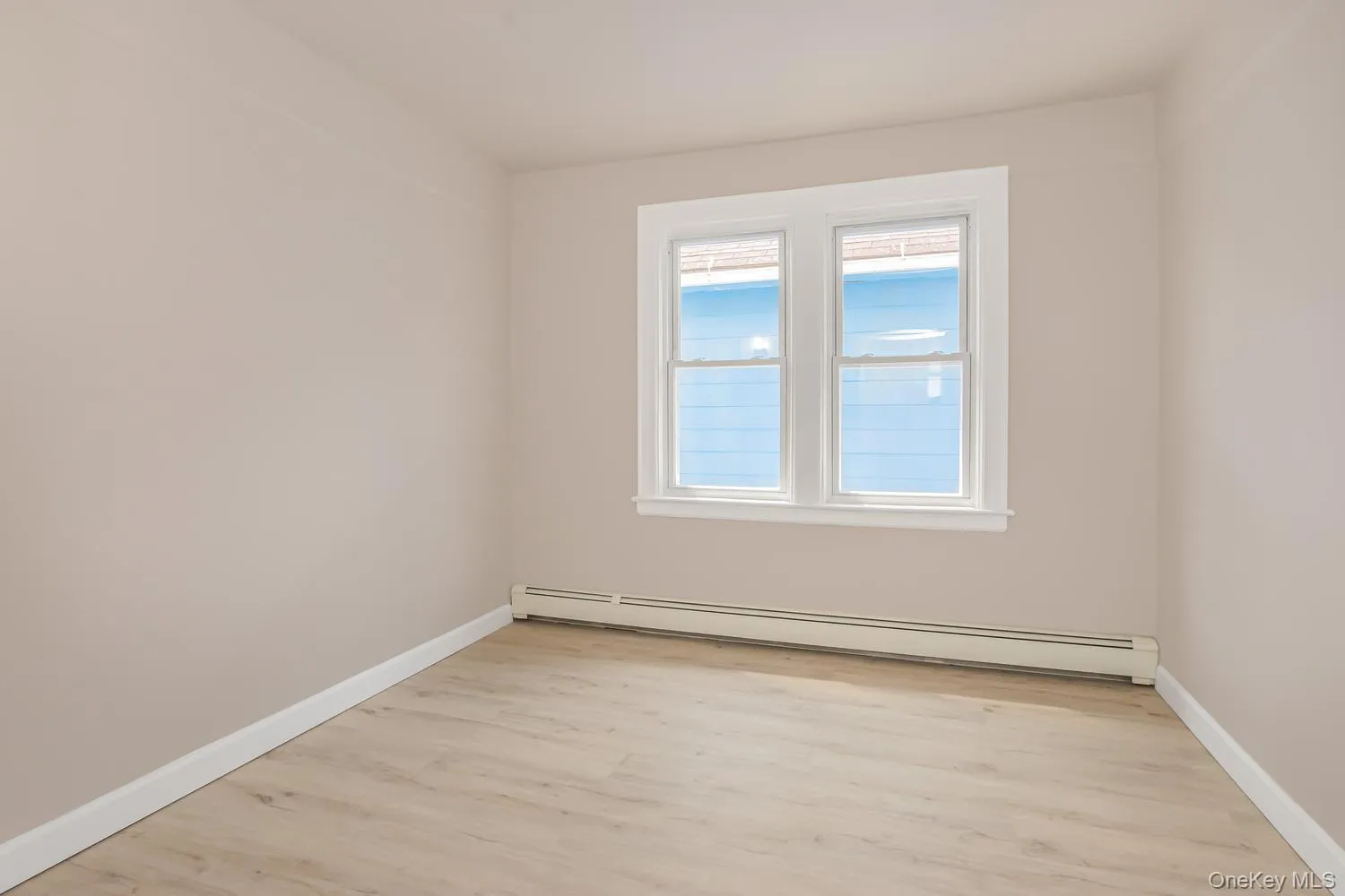 427 Taylor Avenue, New York, NY, 4 Bedrooms Bedrooms, 6 Rooms Rooms,2 BathroomsBathrooms,Residential,For Rent,Taylor,0,1045836 427 Taylor Avenue, New York, NY, 4 Bedrooms Bedrooms, 6 Rooms Rooms,2 BathroomsBathrooms,Residential,For Rent,Taylor,0,1045836