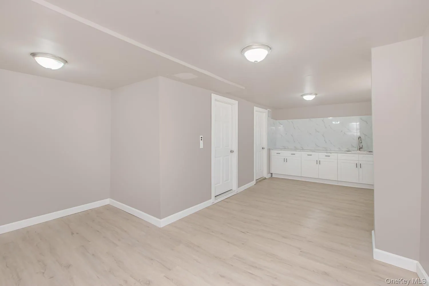 427 Taylor Avenue, New York, NY, 4 Bedrooms Bedrooms, 6 Rooms Rooms,2 BathroomsBathrooms,Residential,For Rent,Taylor,0,1045836 427 Taylor Avenue, New York, NY, 4 Bedrooms Bedrooms, 6 Rooms Rooms,2 BathroomsBathrooms,Residential,For Rent,Taylor,0,1045836