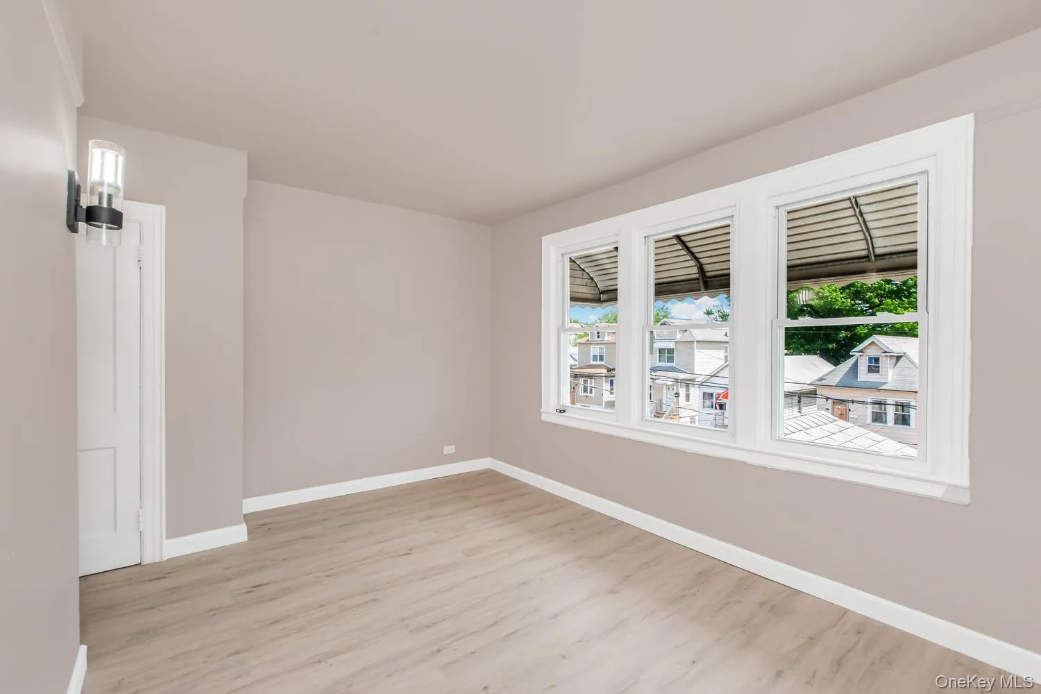 427 Taylor Avenue, New York, NY, 4 Bedrooms Bedrooms, 6 Rooms Rooms,2 BathroomsBathrooms,Residential,For Rent,Taylor,0,1045836 427 Taylor Avenue, New York, NY, 4 Bedrooms Bedrooms, 6 Rooms Rooms,2 BathroomsBathrooms,Residential,For Rent,Taylor,0,1045836