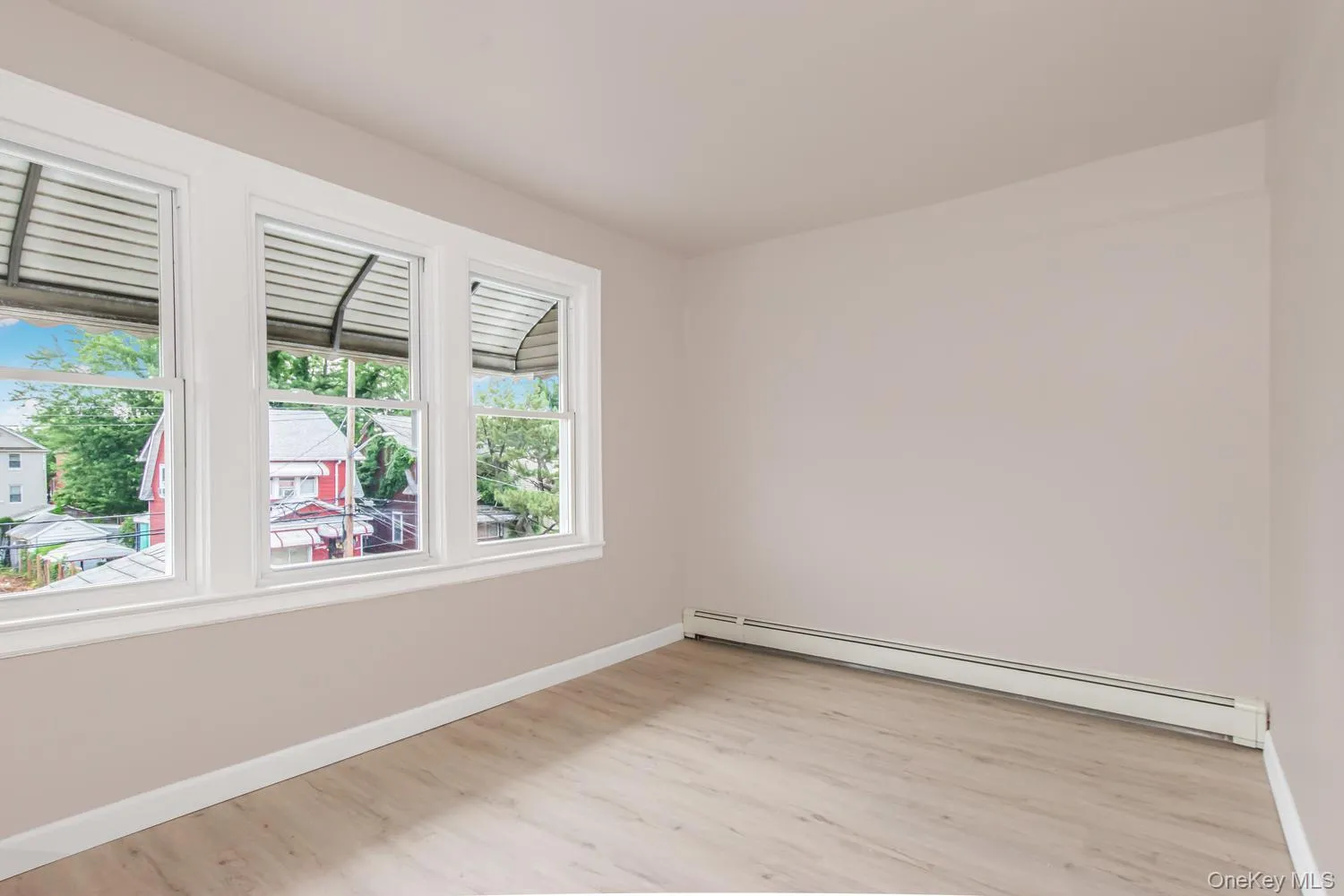 427 Taylor Avenue, New York, NY, 4 Bedrooms Bedrooms, 6 Rooms Rooms,2 BathroomsBathrooms,Residential,For Rent,Taylor,0,1045836 427 Taylor Avenue, New York, NY, 4 Bedrooms Bedrooms, 6 Rooms Rooms,2 BathroomsBathrooms,Residential,For Rent,Taylor,0,1045836