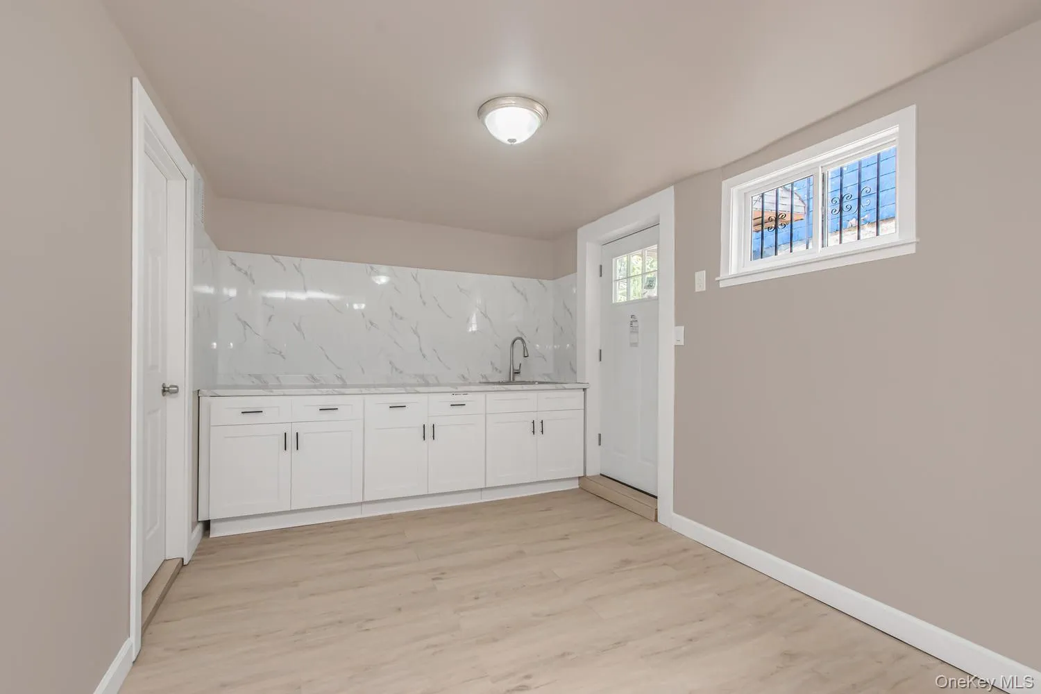427 Taylor Avenue, New York, NY, 4 Bedrooms Bedrooms, 6 Rooms Rooms,2 BathroomsBathrooms,Residential,For Rent,Taylor,0,1045836 427 Taylor Avenue, New York, NY, 4 Bedrooms Bedrooms, 6 Rooms Rooms,2 BathroomsBathrooms,Residential,For Rent,Taylor,0,1045836