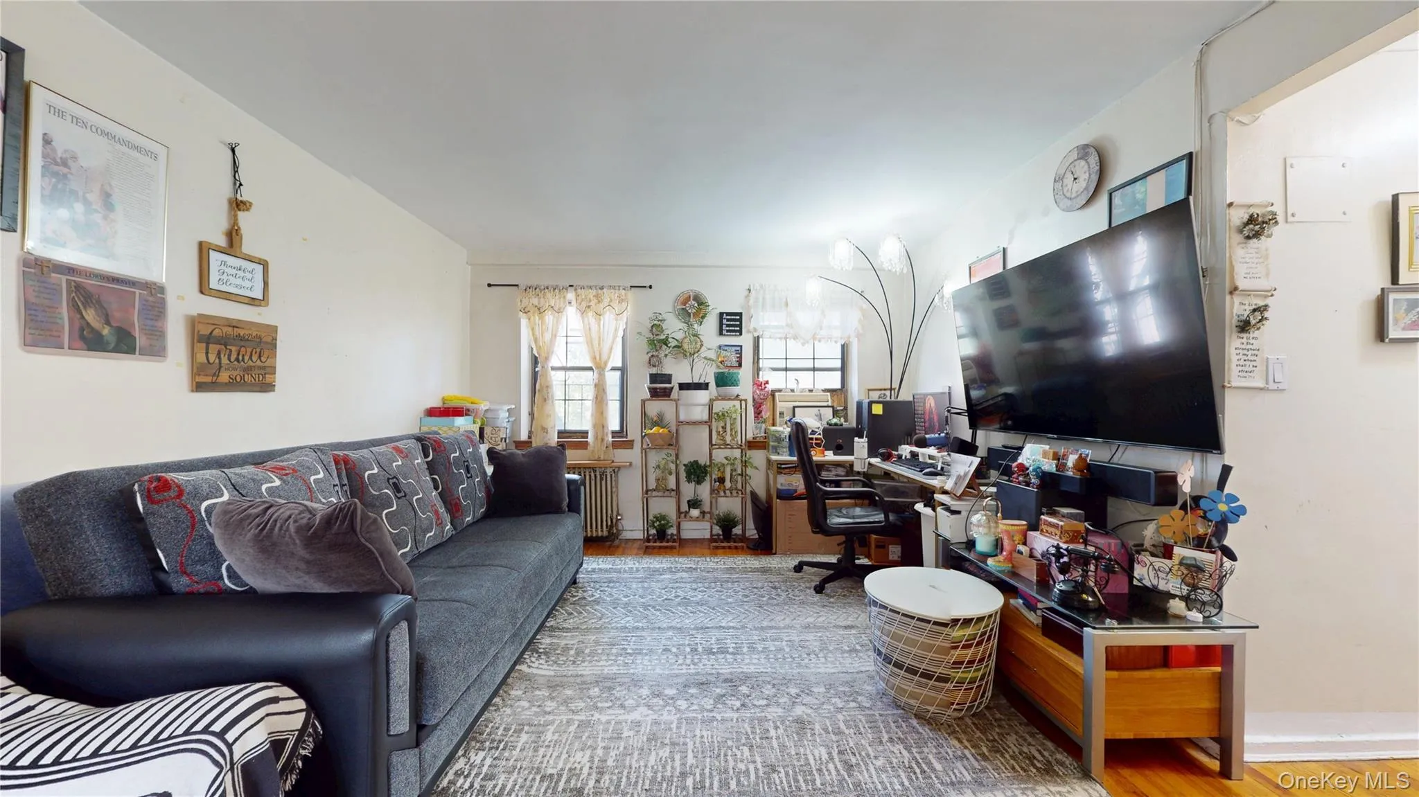 144-15 78th Road, New York, NY, 2 Bedrooms Bedrooms, 5 Rooms Rooms,1 BathroomBathrooms,Residential,For Rent,78th,0,1045845 144-15 78th Road, New York, NY, 2 Bedrooms Bedrooms, 5 Rooms Rooms,1 BathroomBathrooms,Residential,For Rent,78th,0,1045845