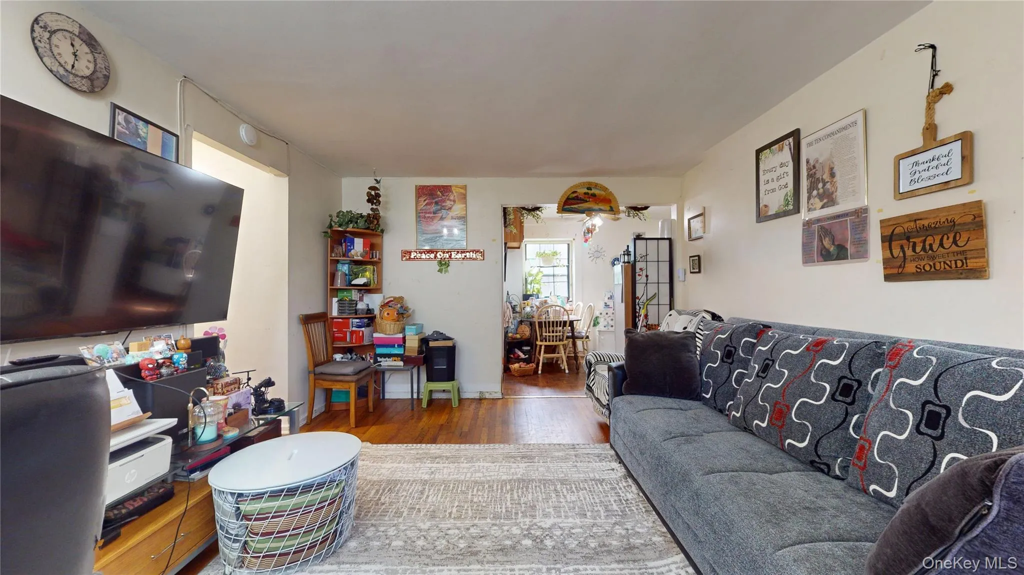 144-15 78th Road, New York, NY, 2 Bedrooms Bedrooms, 5 Rooms Rooms,1 BathroomBathrooms,Residential,For Rent,78th,0,1045845 144-15 78th Road, New York, NY, 2 Bedrooms Bedrooms, 5 Rooms Rooms,1 BathroomBathrooms,Residential,For Rent,78th,0,1045845