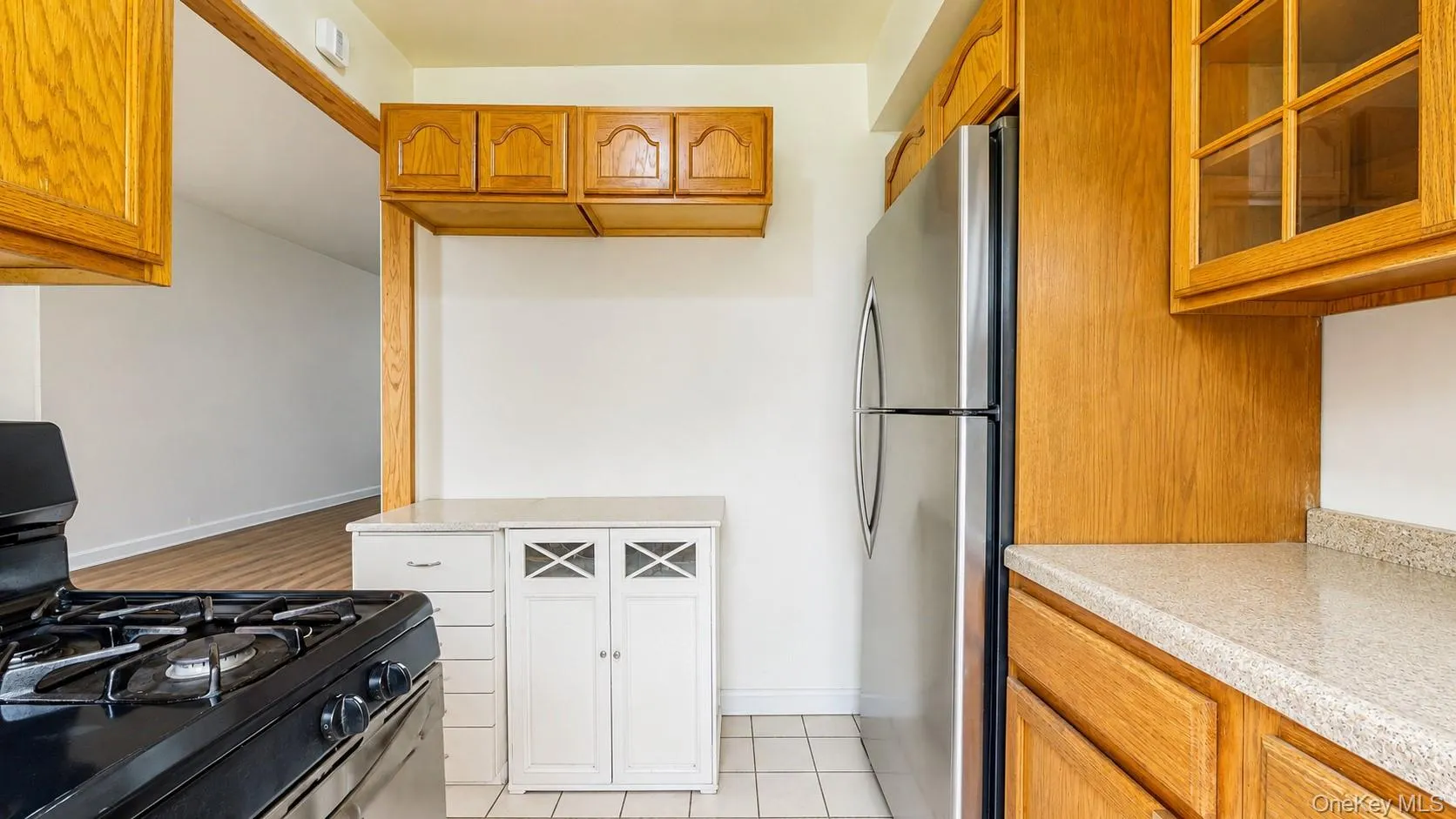 144-15 78th Road, New York, NY, 2 Bedrooms Bedrooms, 5 Rooms Rooms,1 BathroomBathrooms,Residential,For Rent,78th,0,1045845 144-15 78th Road, New York, NY, 2 Bedrooms Bedrooms, 5 Rooms Rooms,1 BathroomBathrooms,Residential,For Rent,78th,0,1045845