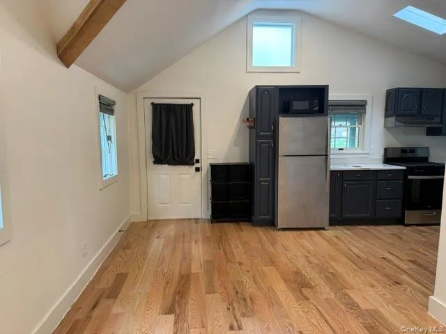 41 Chestnut Avenue, Brookhaven, NY, 1 Bedroom Bedrooms, 3 Rooms Rooms,1 BathroomBathrooms,Residential Lease,For Rent,Chestnut,0,1045850 41 Chestnut Avenue, Brookhaven, NY, 1 Bedroom Bedrooms, 3 Rooms Rooms,1 BathroomBathrooms,Residential Lease,For Rent,Chestnut,0,1045850