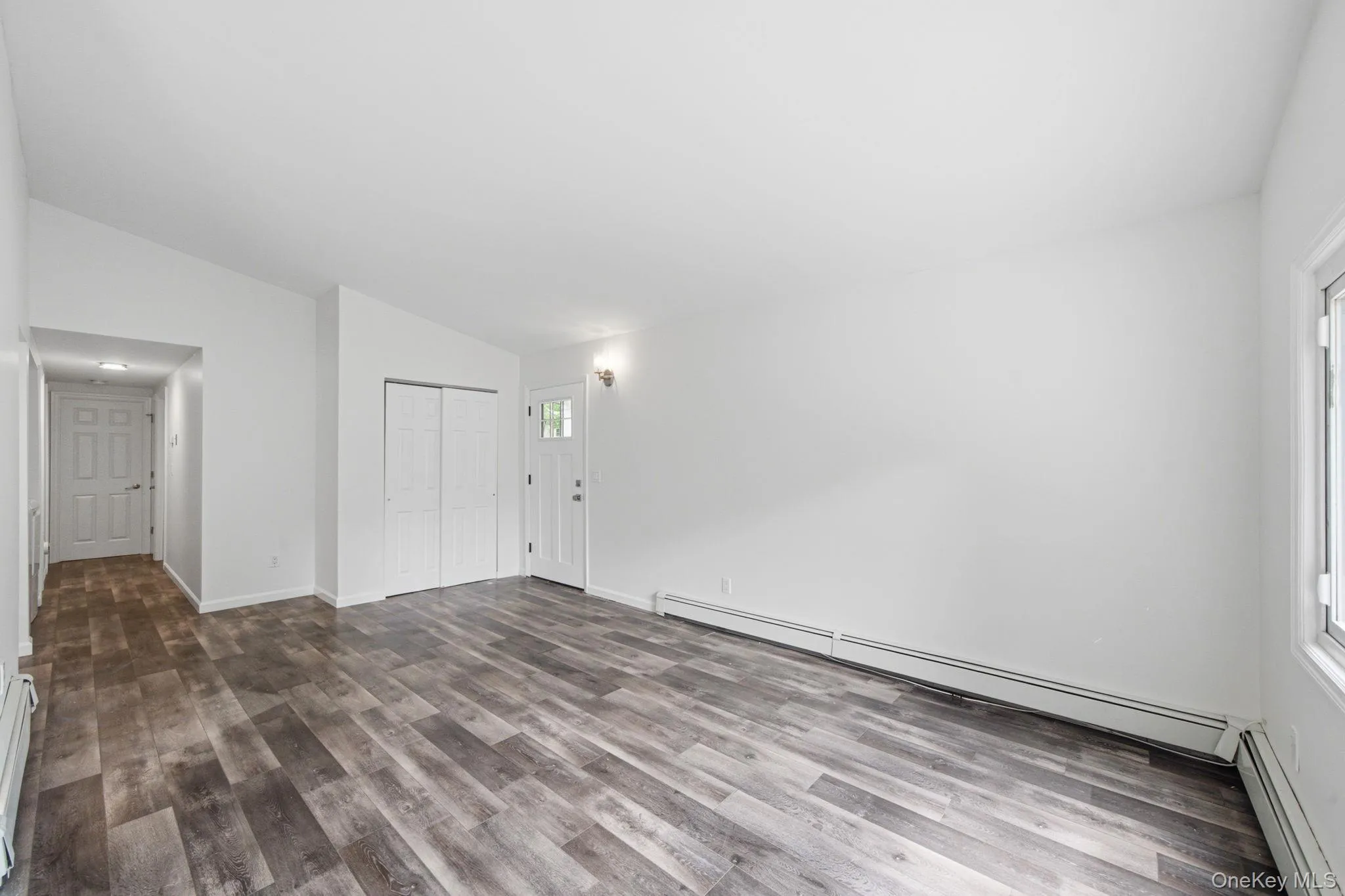 28 Ashwood Drive, Brookhaven, NY, 3 Bedrooms Bedrooms, 5 Rooms Rooms,1 BathroomBathrooms,Residential,For Rent,Ashwood,0,1045852 28 Ashwood Drive, Brookhaven, NY, 3 Bedrooms Bedrooms, 5 Rooms Rooms,1 BathroomBathrooms,Residential,For Rent,Ashwood,0,1045852