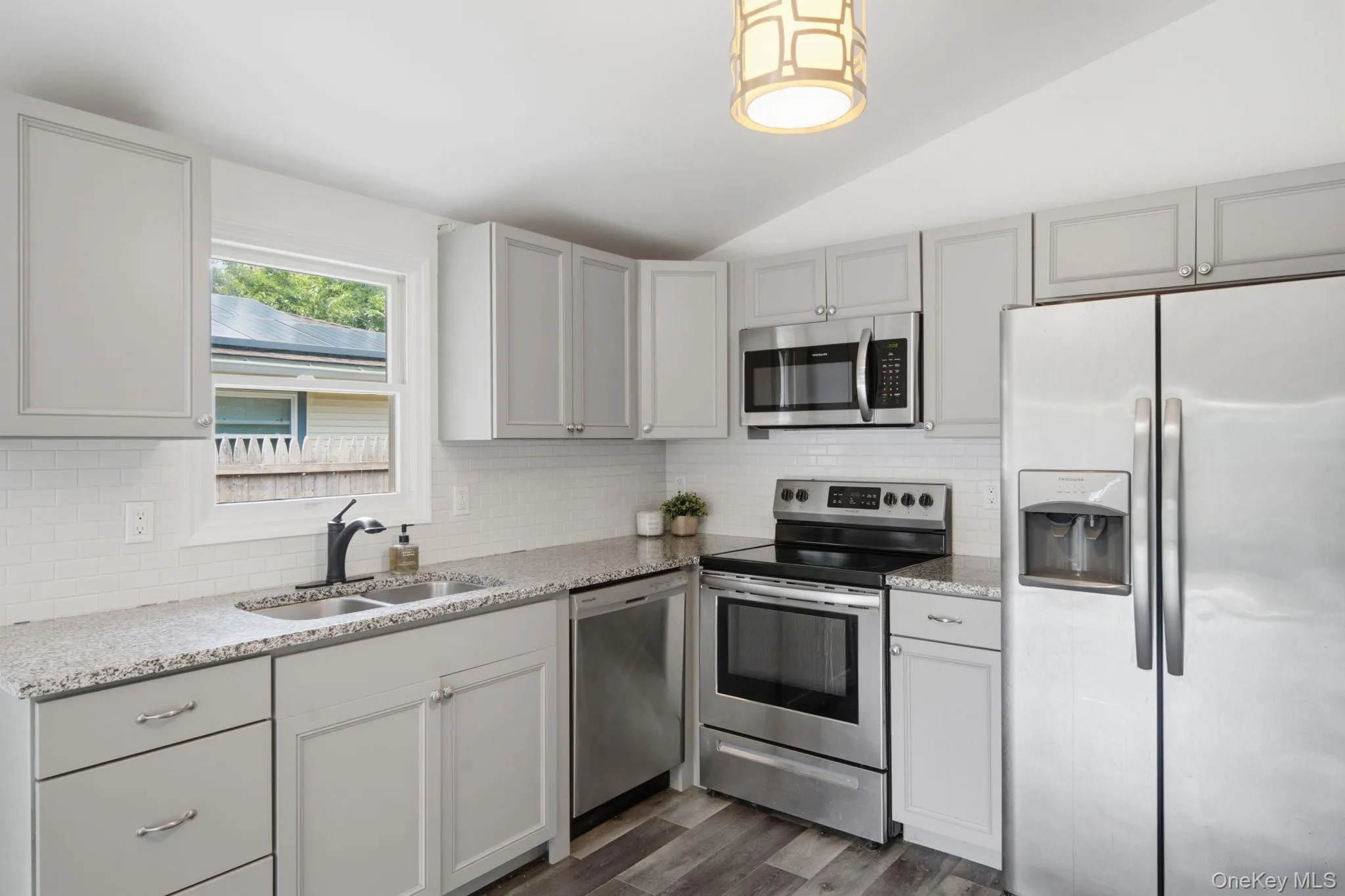 28 Ashwood Drive, Brookhaven, NY, 3 Bedrooms Bedrooms, 5 Rooms Rooms,1 BathroomBathrooms,Residential,For Rent,Ashwood,0,1045852 28 Ashwood Drive, Brookhaven, NY, 3 Bedrooms Bedrooms, 5 Rooms Rooms,1 BathroomBathrooms,Residential,For Rent,Ashwood,0,1045852