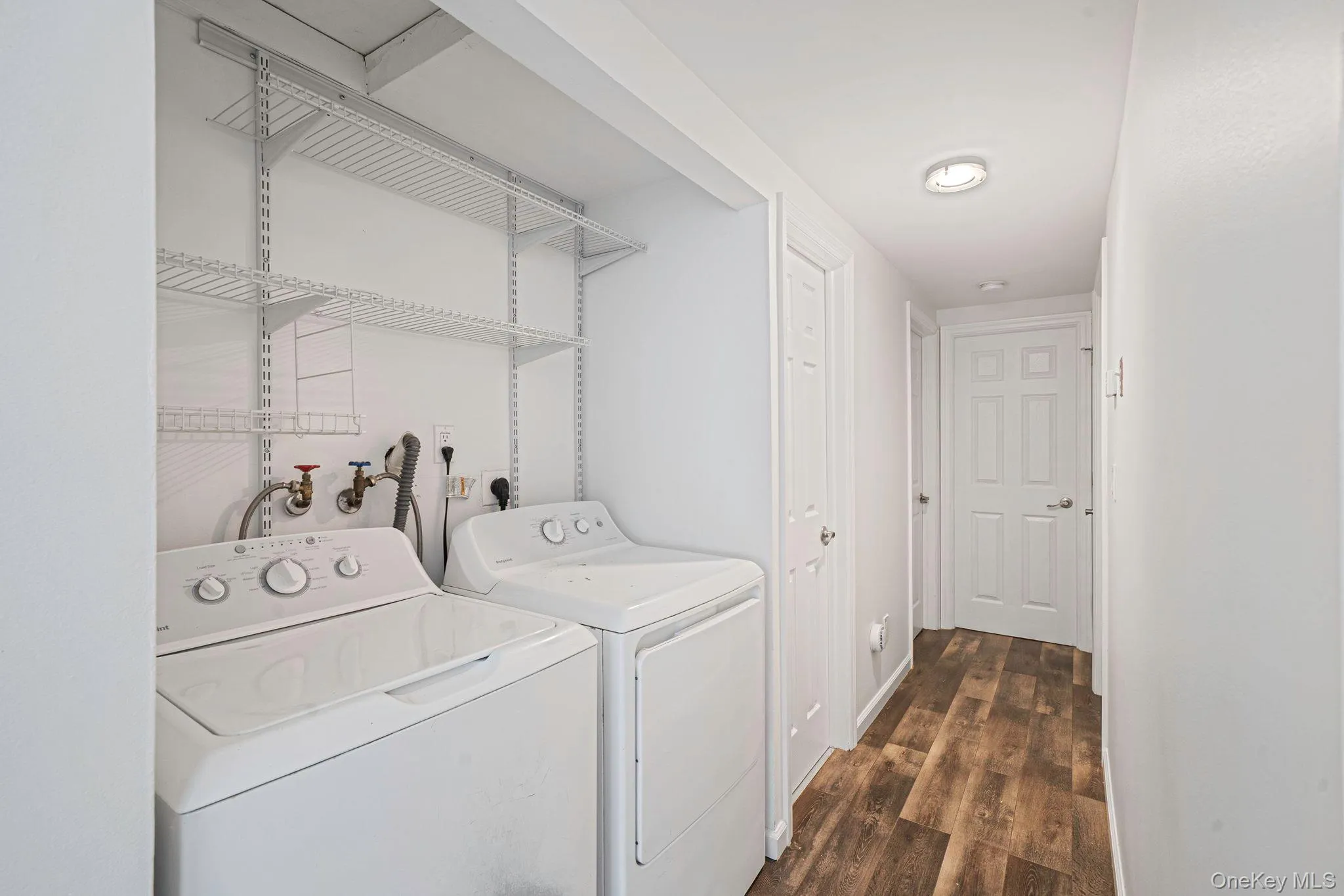 28 Ashwood Drive, Brookhaven, NY, 3 Bedrooms Bedrooms, 5 Rooms Rooms,1 BathroomBathrooms,Residential,For Rent,Ashwood,0,1045852 28 Ashwood Drive, Brookhaven, NY, 3 Bedrooms Bedrooms, 5 Rooms Rooms,1 BathroomBathrooms,Residential,For Rent,Ashwood,0,1045852