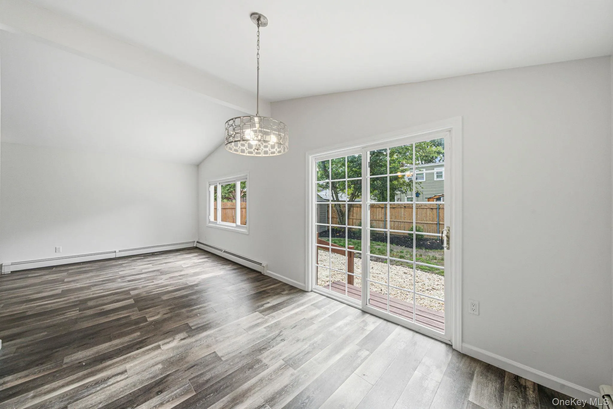 28 Ashwood Drive, Brookhaven, NY, 3 Bedrooms Bedrooms, 5 Rooms Rooms,1 BathroomBathrooms,Residential,For Rent,Ashwood,0,1045852 28 Ashwood Drive, Brookhaven, NY, 3 Bedrooms Bedrooms, 5 Rooms Rooms,1 BathroomBathrooms,Residential,For Rent,Ashwood,0,1045852