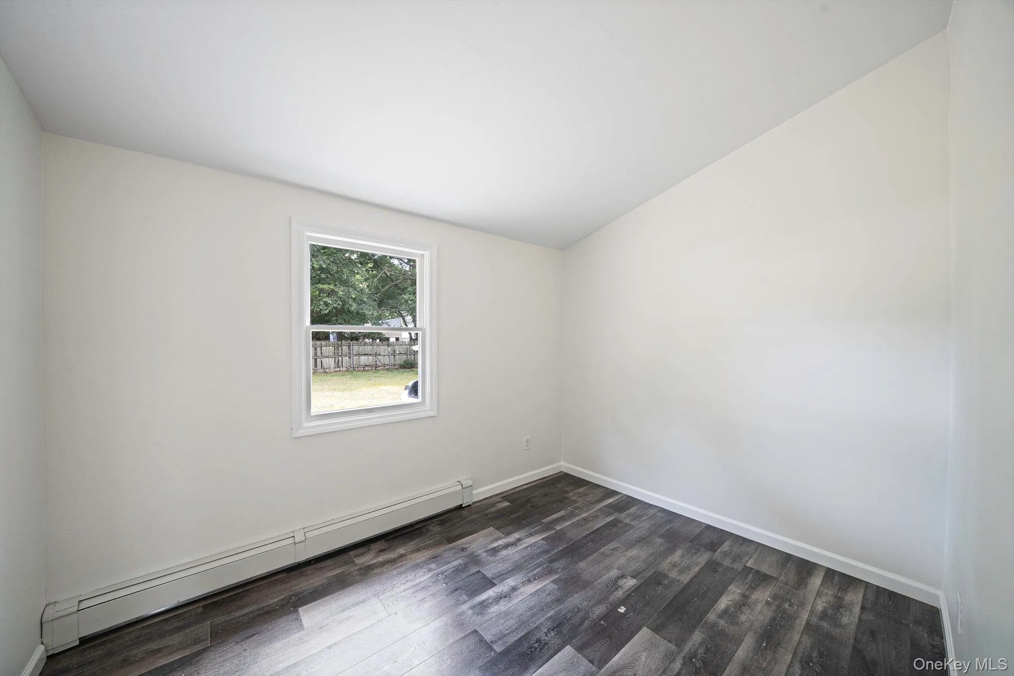 28 Ashwood Drive, Brookhaven, NY, 3 Bedrooms Bedrooms, 5 Rooms Rooms,1 BathroomBathrooms,Residential,For Rent,Ashwood,0,1045852 28 Ashwood Drive, Brookhaven, NY, 3 Bedrooms Bedrooms, 5 Rooms Rooms,1 BathroomBathrooms,Residential,For Rent,Ashwood,0,1045852