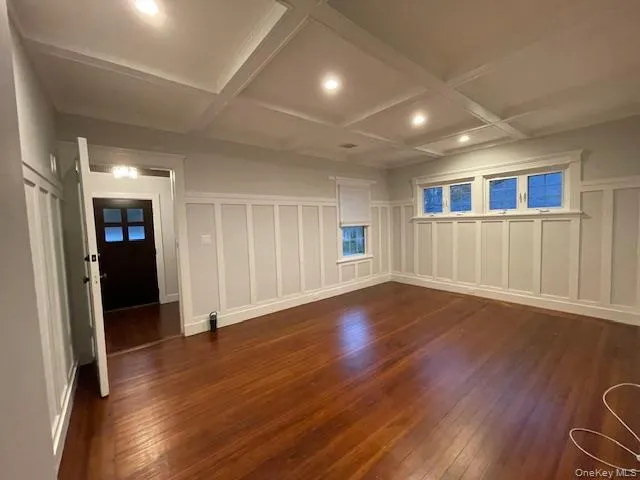 39 hillside Avenue, Oyster Bay, NY, 2 Bedrooms Bedrooms, 4 Rooms Rooms,1 BathroomBathrooms,Residential Lease,For Rent,hillside,0,1045854 39 hillside Avenue, Oyster Bay, NY, 2 Bedrooms Bedrooms, 4 Rooms Rooms,1 BathroomBathrooms,Residential Lease,For Rent,hillside,0,1045854