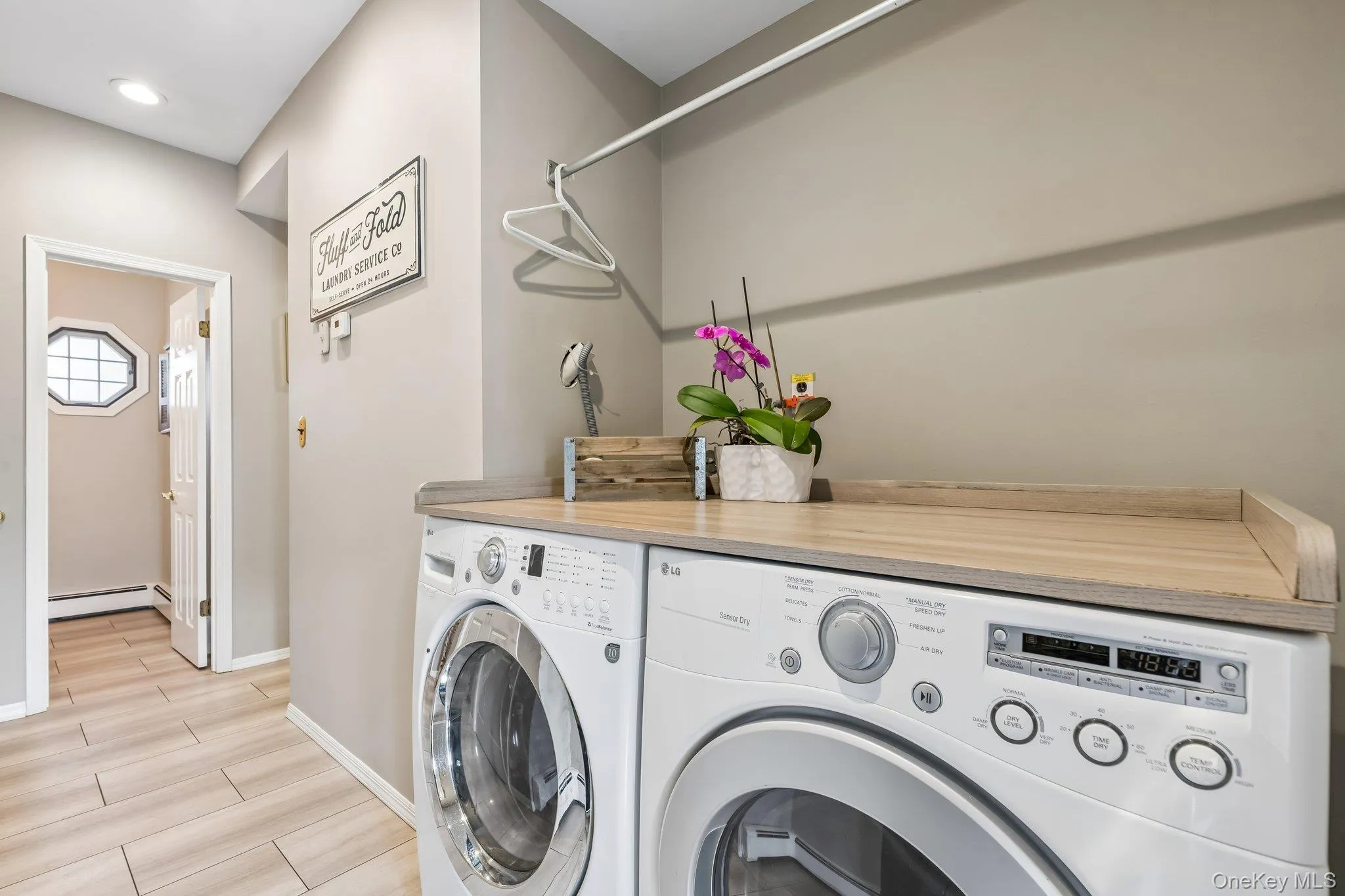302 Maple Avenue, Brookhaven, NY, 4 Bedrooms Bedrooms, 7 Rooms Rooms,2 BathroomsBathrooms,Residential,For Rent,Maple,0,1045857 302 Maple Avenue, Brookhaven, NY, 4 Bedrooms Bedrooms, 7 Rooms Rooms,2 BathroomsBathrooms,Residential,For Rent,Maple,0,1045857