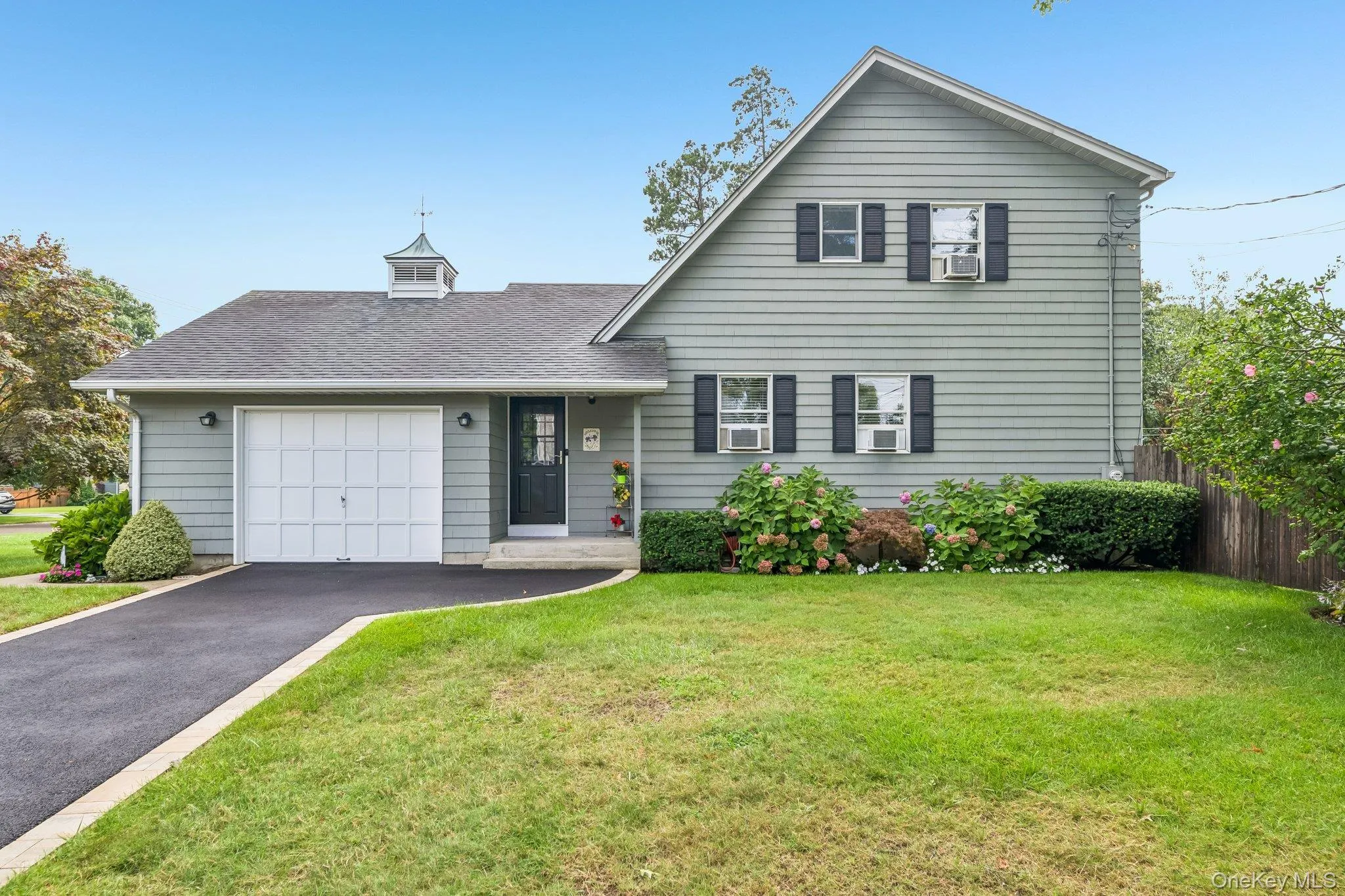 302 Maple Avenue, Brookhaven, NY, 4 Bedrooms Bedrooms, 7 Rooms Rooms,2 BathroomsBathrooms,Residential,For Rent,Maple,0,1045857 302 Maple Avenue, Brookhaven, NY, 4 Bedrooms Bedrooms, 7 Rooms Rooms,2 BathroomsBathrooms,Residential,For Rent,Maple,0,1045857