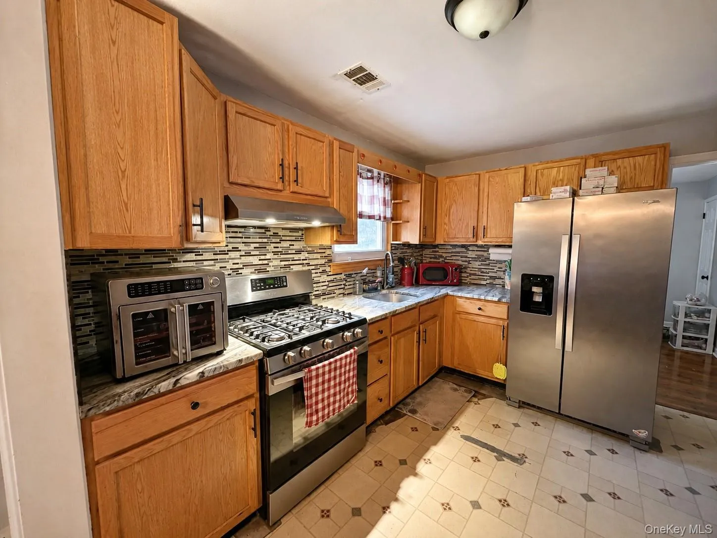 29 Madison Avenue, Hyde Park, NY, 4 Bedrooms Bedrooms, 5 Rooms Rooms,1 BathroomBathrooms,Residential,For Rent,Madison,0,1045860 29 Madison Avenue, Hyde Park, NY, 4 Bedrooms Bedrooms, 5 Rooms Rooms,1 BathroomBathrooms,Residential,For Rent,Madison,0,1045860