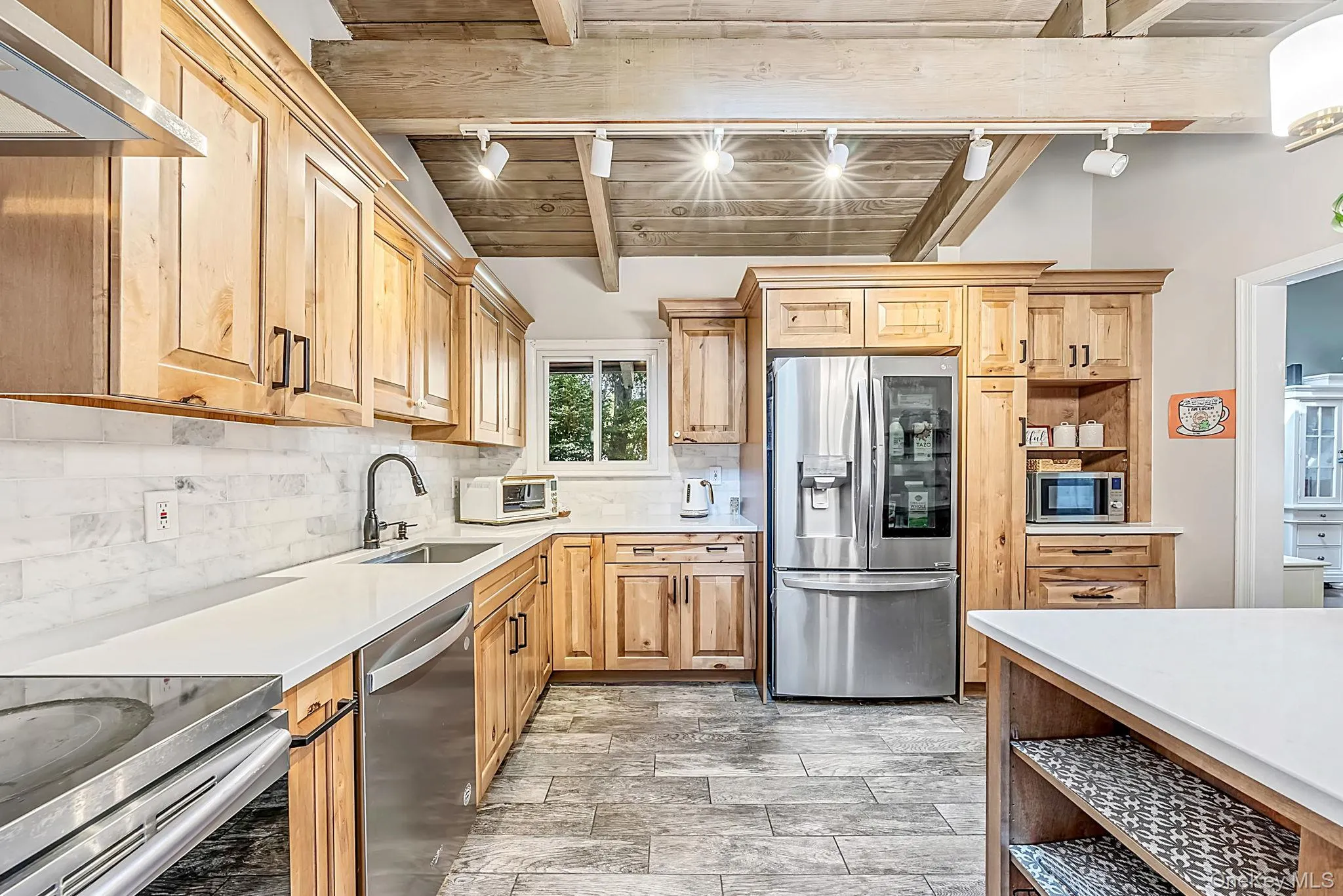 10 Highwood Road, Oyster Bay, NY, 4 Bedrooms Bedrooms, 8 Rooms Rooms,3 BathroomsBathrooms,Residential,For Rent,Highwood,0,1045875 10 Highwood Road, Oyster Bay, NY, 4 Bedrooms Bedrooms, 8 Rooms Rooms,3 BathroomsBathrooms,Residential,For Rent,Highwood,0,1045875