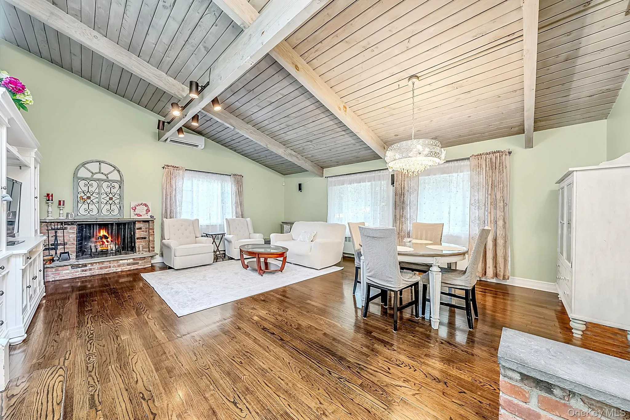 10 Highwood Road, Oyster Bay, NY, 4 Bedrooms Bedrooms, 8 Rooms Rooms,3 BathroomsBathrooms,Residential,For Rent,Highwood,0,1045875 10 Highwood Road, Oyster Bay, NY, 4 Bedrooms Bedrooms, 8 Rooms Rooms,3 BathroomsBathrooms,Residential,For Rent,Highwood,0,1045875