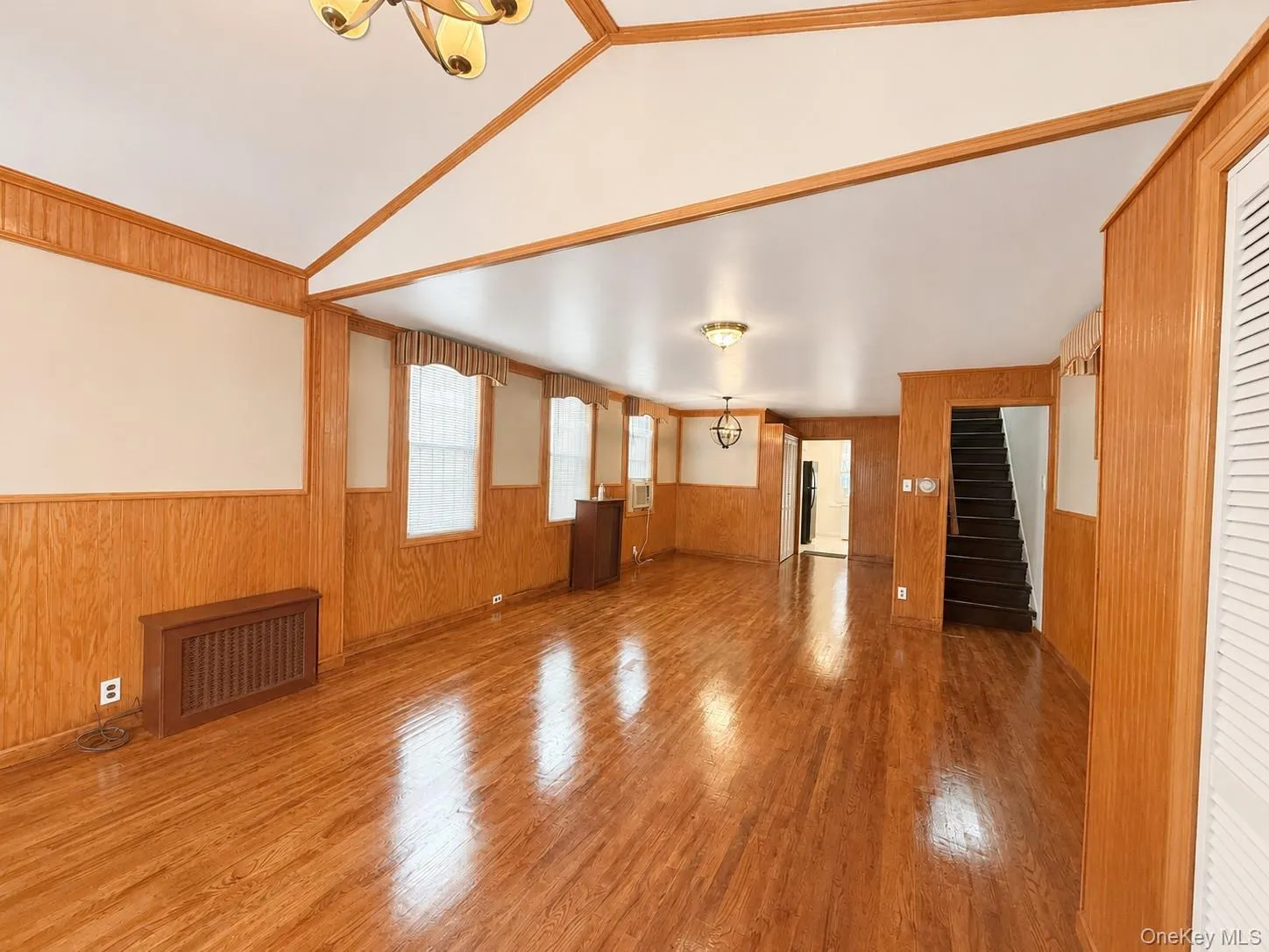 90-66 199th Street, New York, NY, 3 Bedrooms Bedrooms, 6 Rooms Rooms,2 BathroomsBathrooms,Residential Lease,For Rent,199th,0,1045876 90-66 199th Street, New York, NY, 3 Bedrooms Bedrooms, 6 Rooms Rooms,2 BathroomsBathrooms,Residential Lease,For Rent,199th,0,1045876