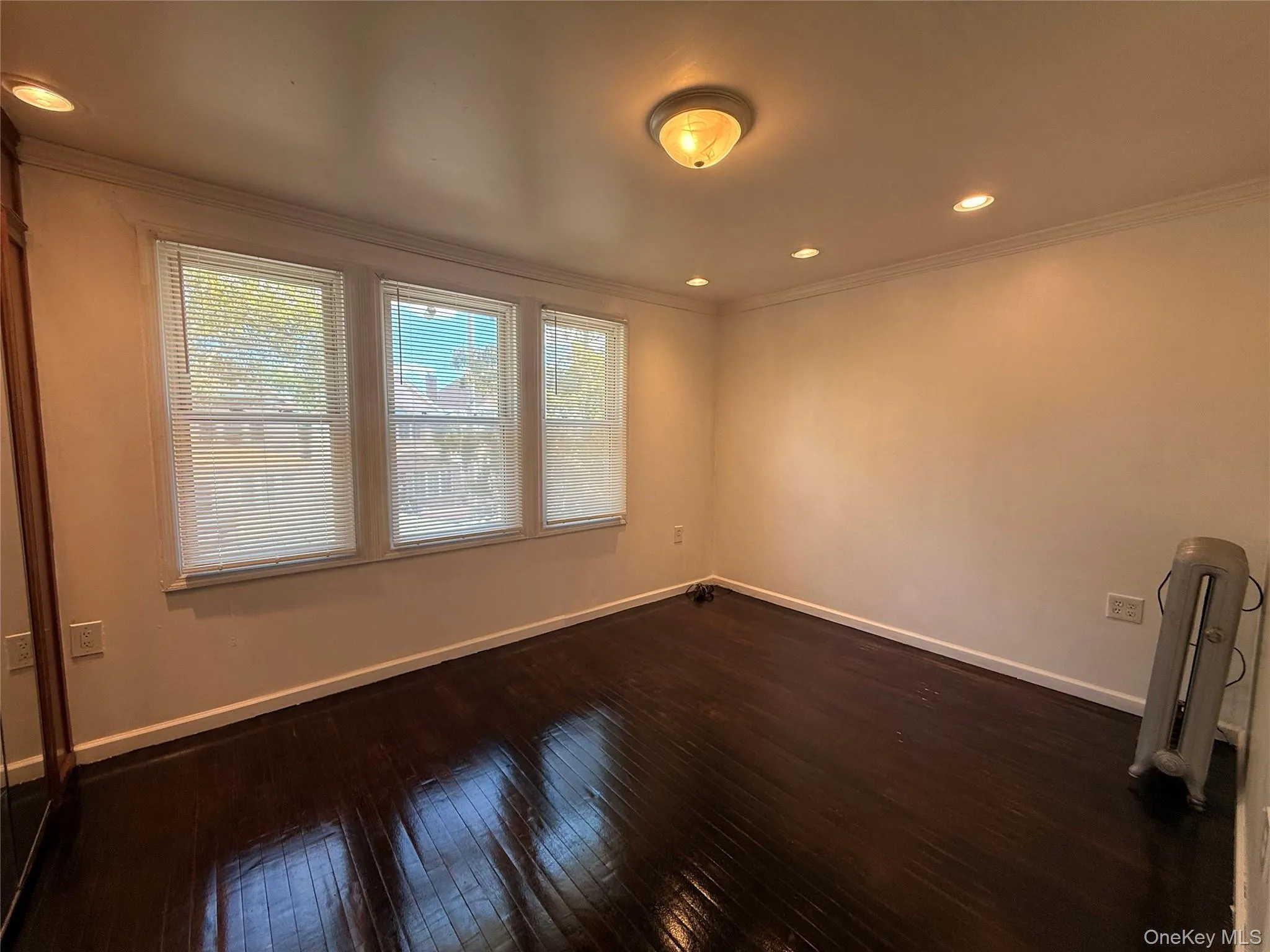 90-66 199th Street, New York, NY, 3 Bedrooms Bedrooms, 6 Rooms Rooms,2 BathroomsBathrooms,Residential Lease,For Rent,199th,0,1045876 90-66 199th Street, New York, NY, 3 Bedrooms Bedrooms, 6 Rooms Rooms,2 BathroomsBathrooms,Residential Lease,For Rent,199th,0,1045876
